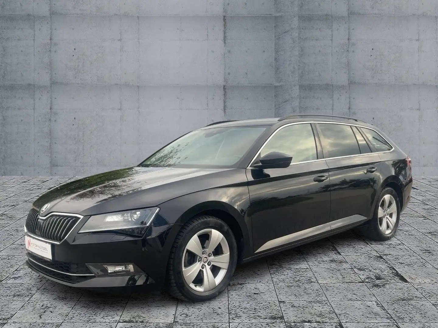 Skoda Superb Combi 2.0 TDI DSG AMBITION BI-XEN+NAV+RFK Schwarz - 2