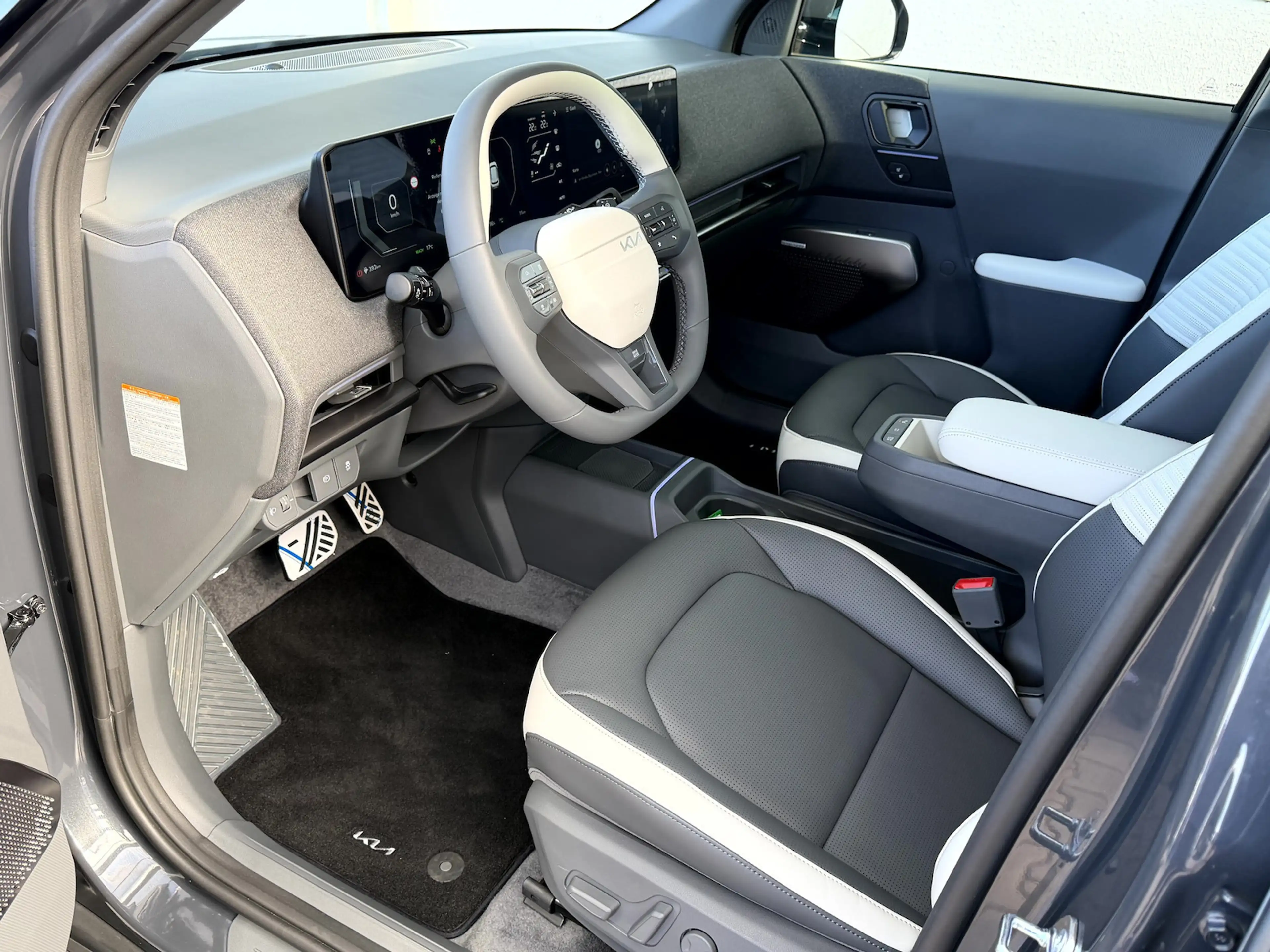 Kia EV2 61 GT LINE | 5S | WIC 22AC DWP TEC COM GD — photo 8
