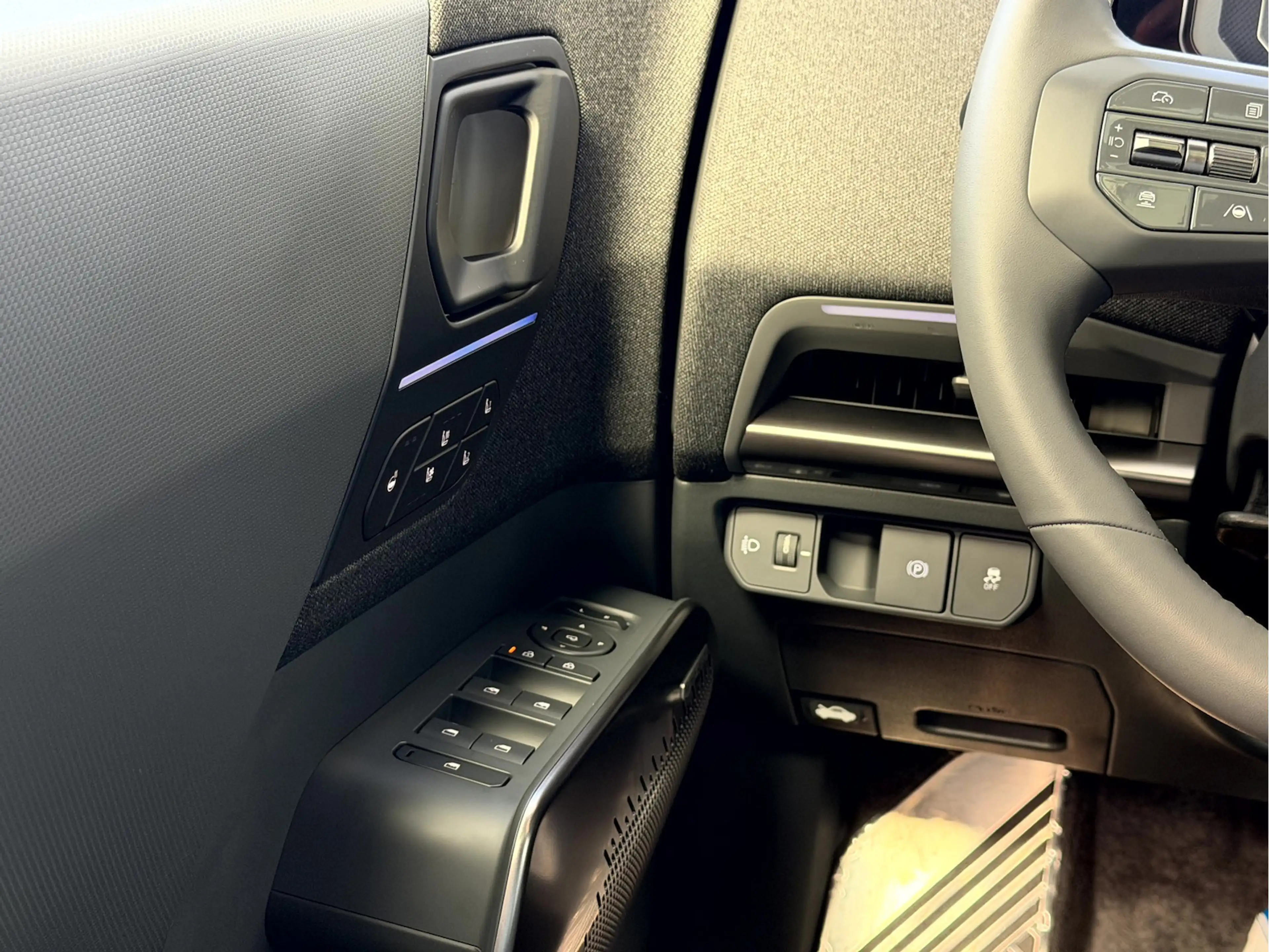Kia EV2 61 GT LINE | 5S | WIC 22AC DWP TEC COM GD — photo 14