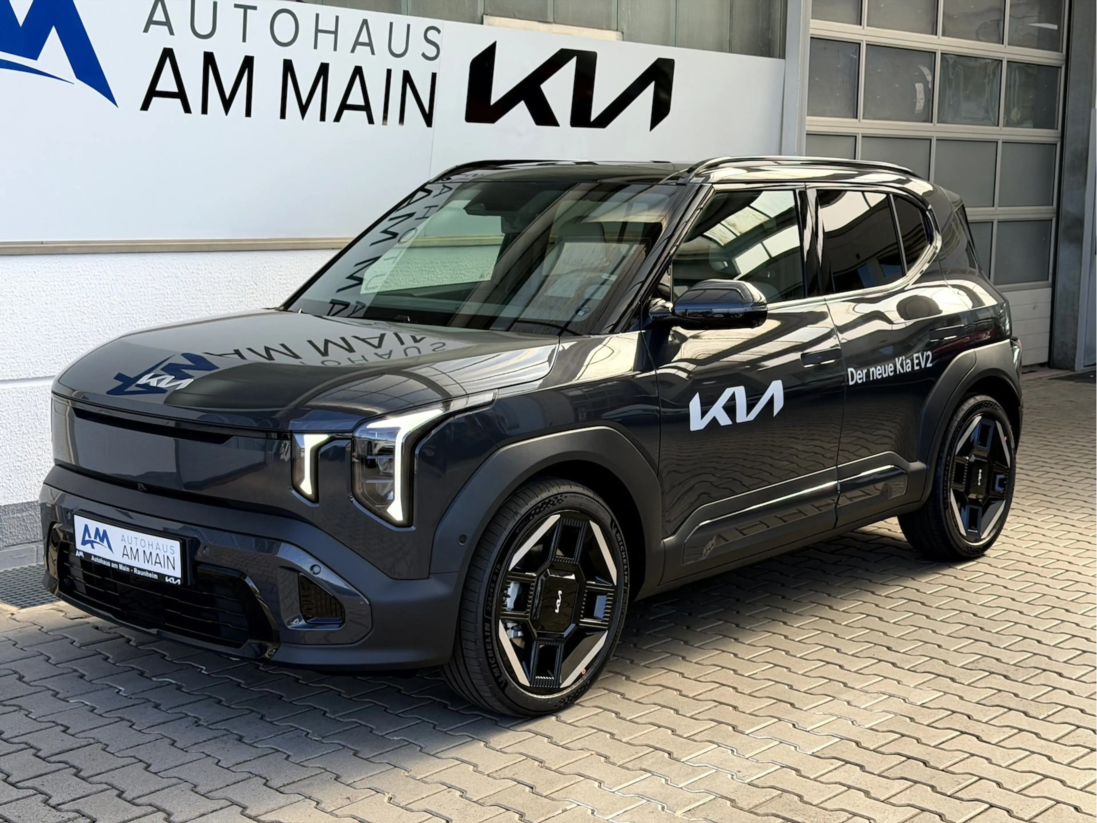 Kia EV2 61 GT LINE | 5S | WIC 22AC DWP TEC COM GD — photo 2