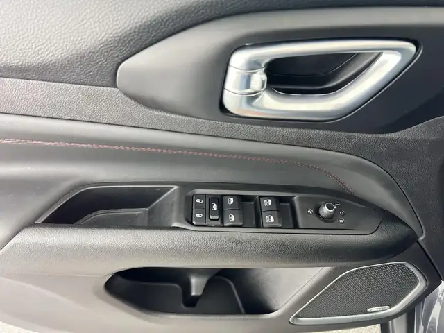 Jeep Compass view 11
