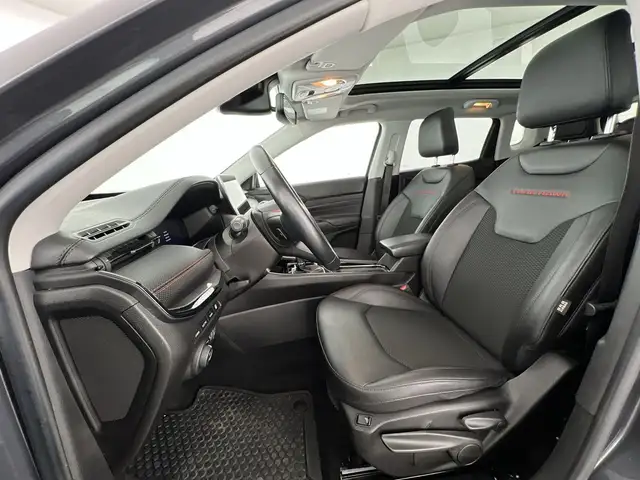 Jeep Compass view 7