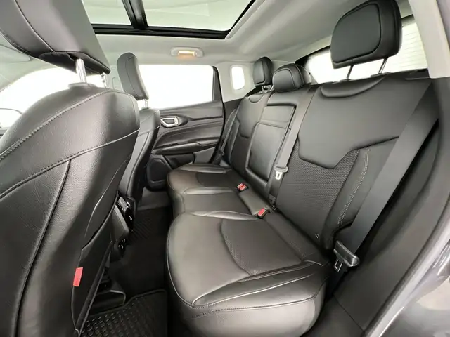 Jeep Compass view 8