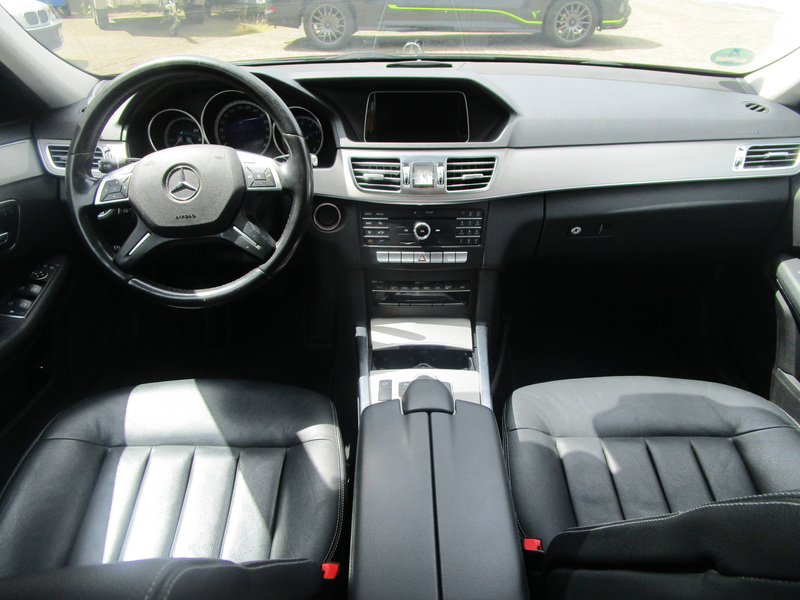 Mercedes-Benz E 200 E 200 CGI+1 Hand+LED+ACC+Leder+Navi+Massagesitze — photo 13