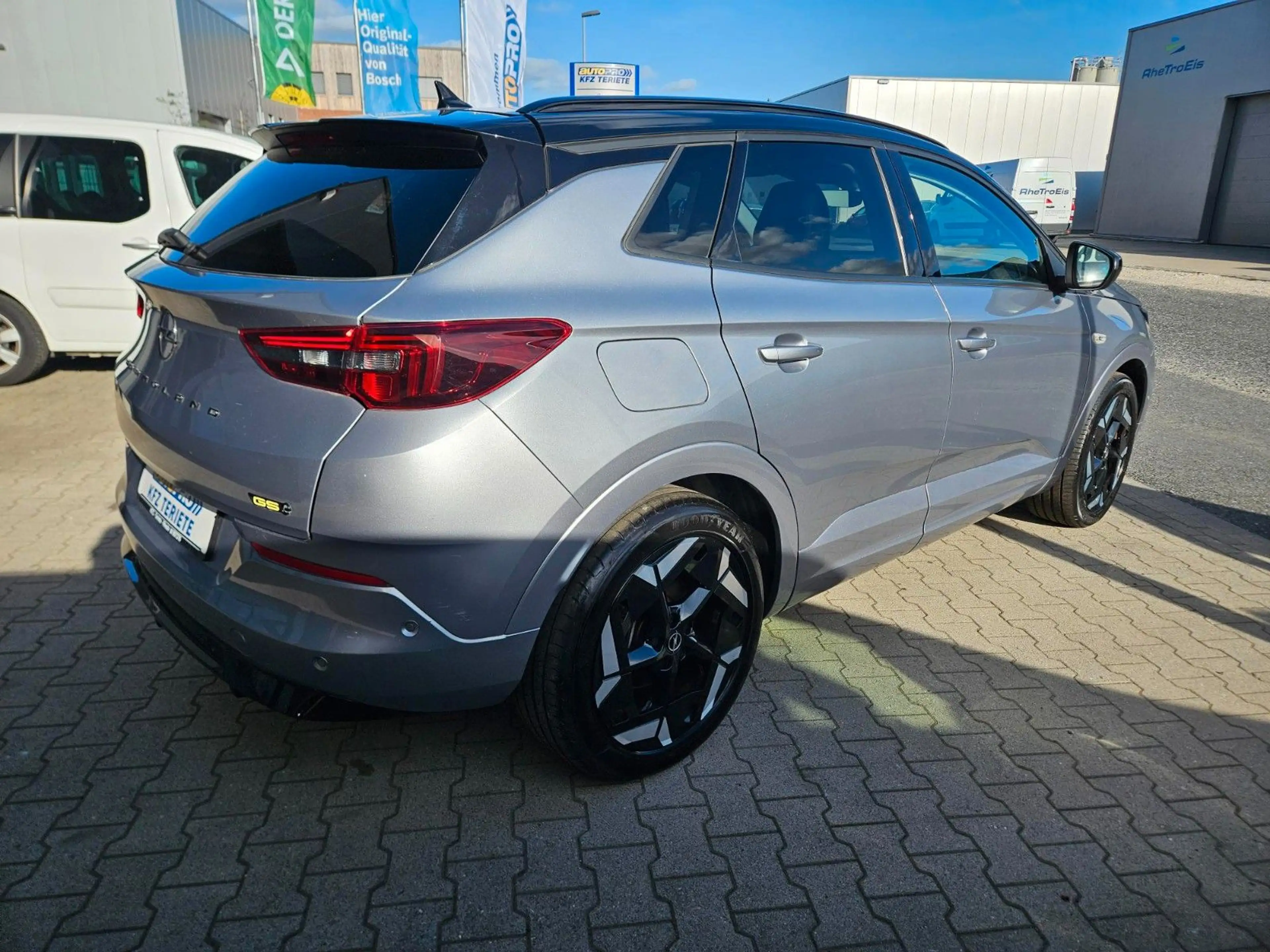 Opel Grandland X Grandland GSe Plug-in Hybrid 4 — photo 9