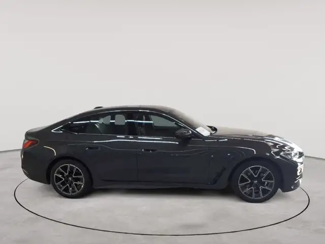 BMW 4 Series view 3