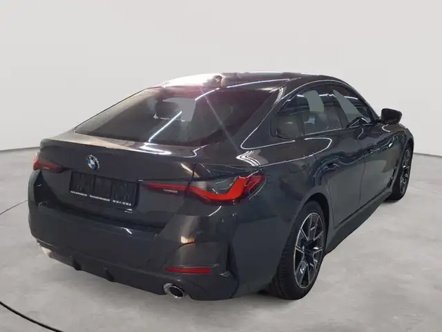 BMW 4 Series view 4