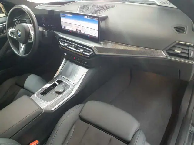 BMW 4 Series view 9
