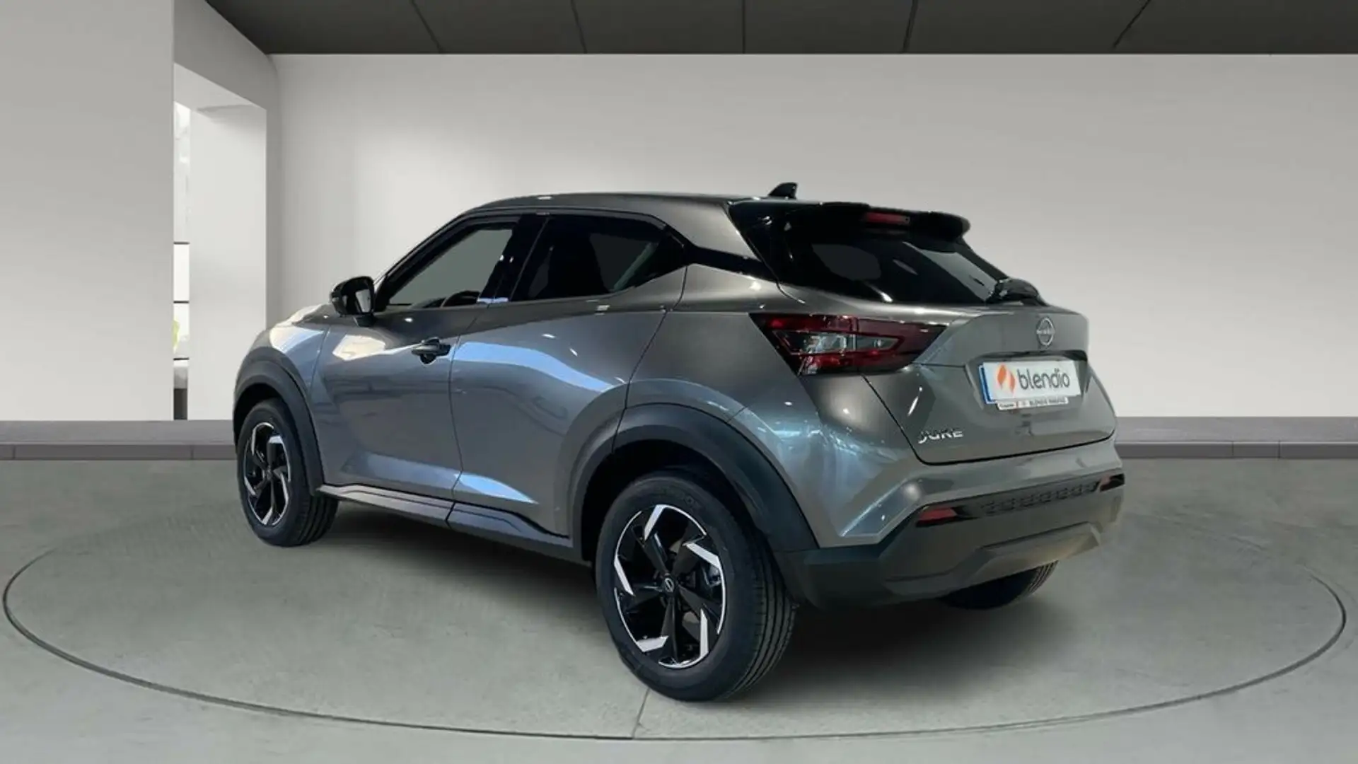 Nissan Juke 1.2 DIG-T Acenta 4x2 115 Gris - 2