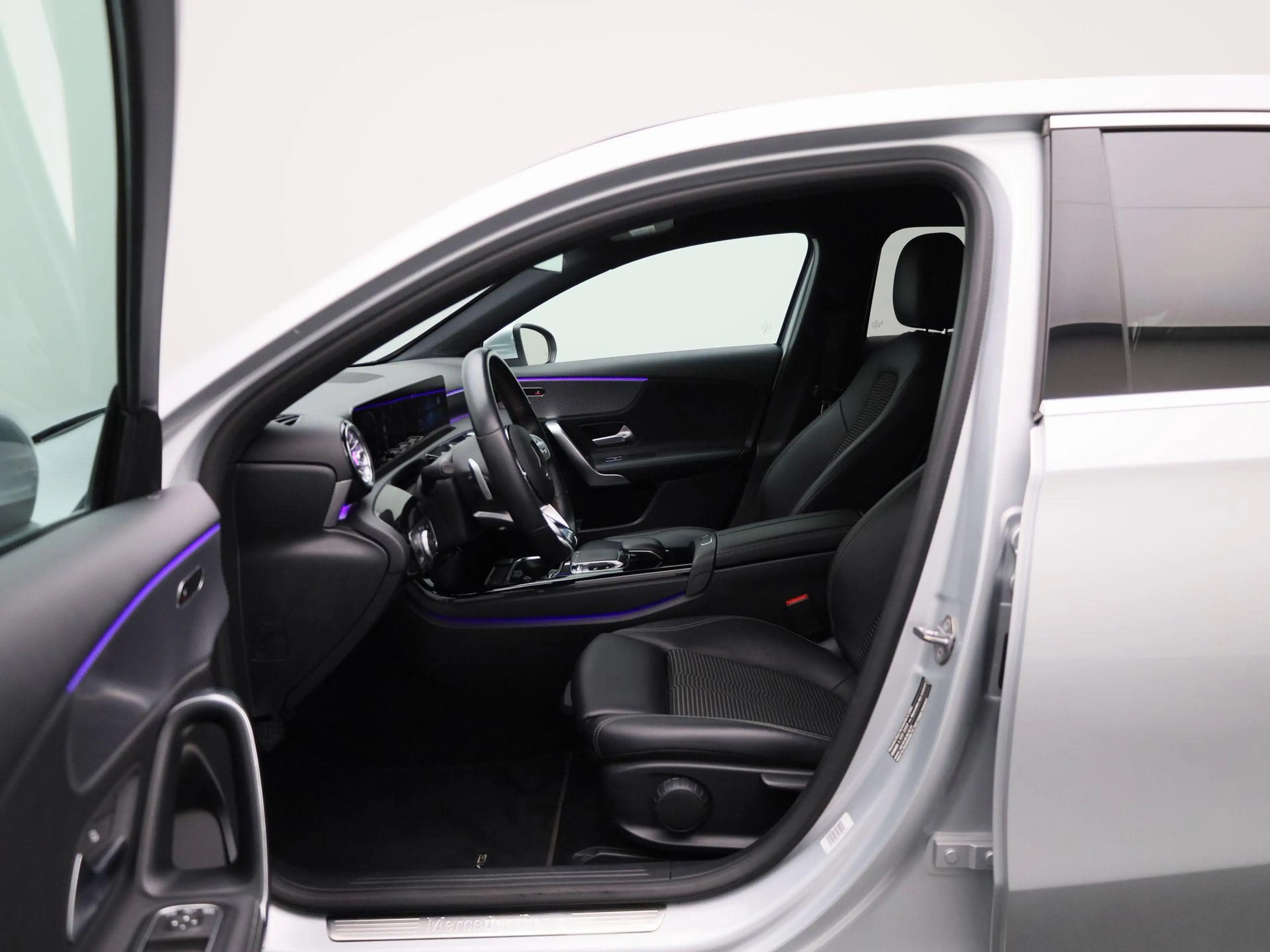 Mercedes-Benz A 180 Business Solution AMG — photo 9