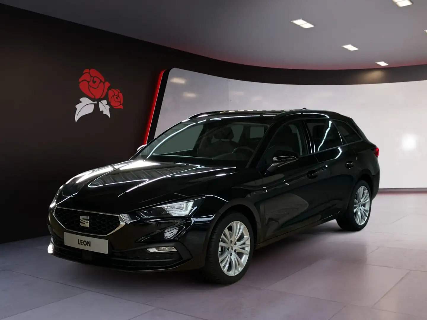 SEAT Leon Sportstourer 1.5 eTSI 110 kW Edition Schwarz - 2