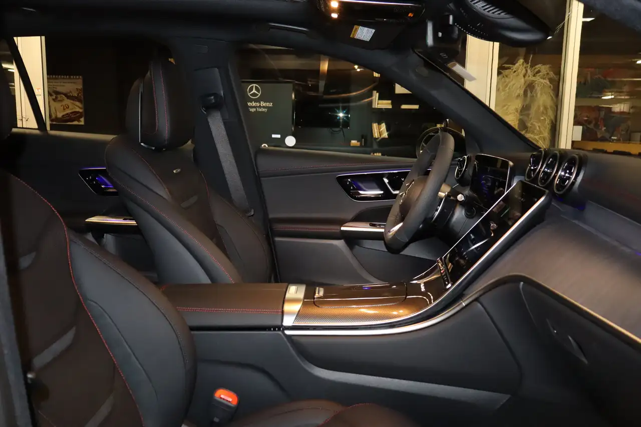 Mercedes-Benz GLC снимка Mercedes-Benz GLC