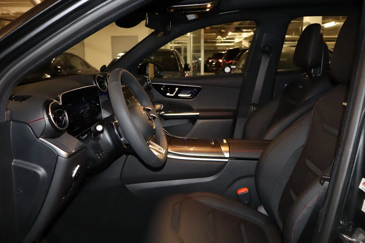Mercedes-Benz GLC снимка Mercedes-Benz GLC