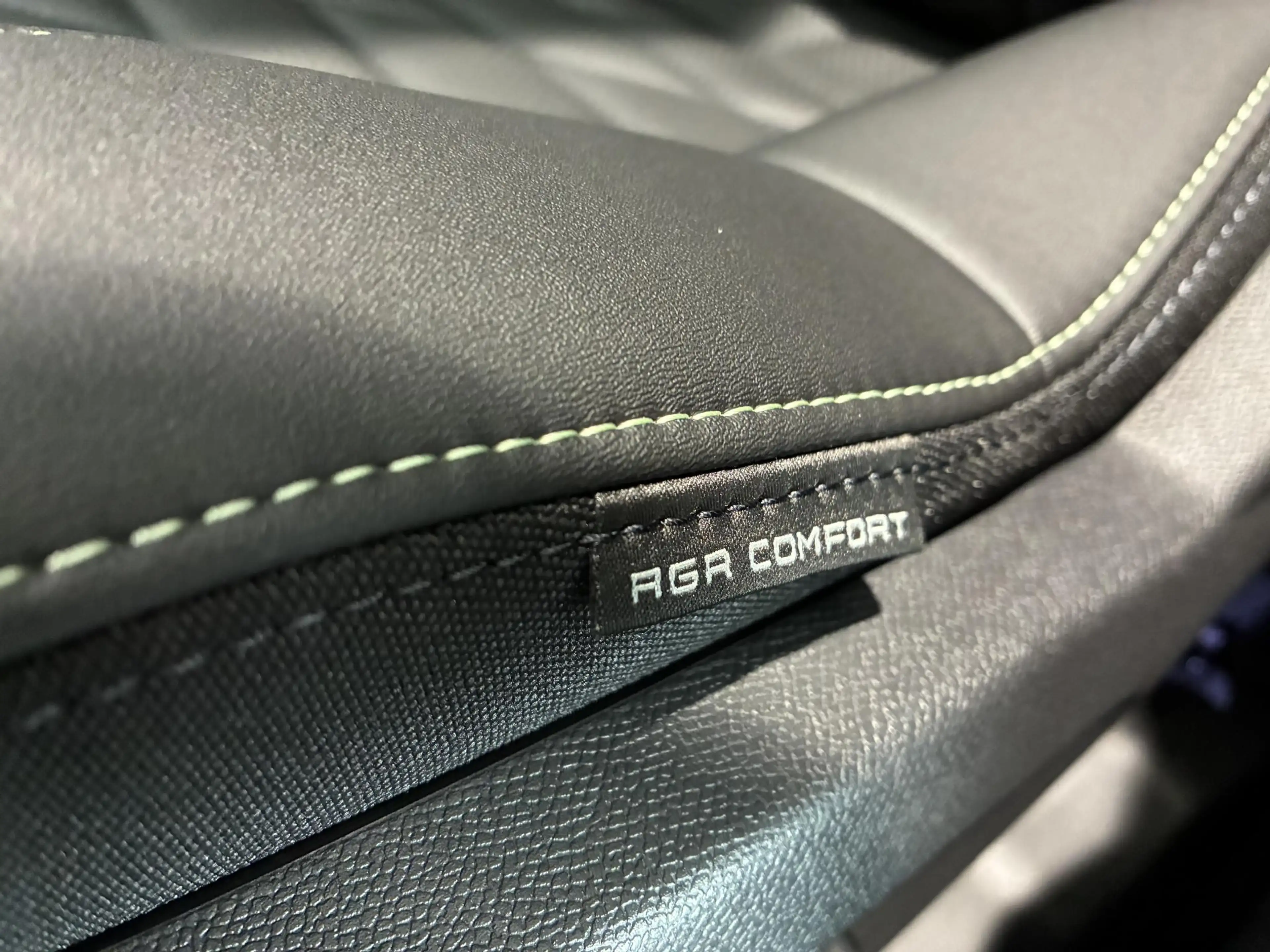 Peugeot 3008 e-3008 GT Exclusive 210 73 kWh Volledig leder inte — photo 5