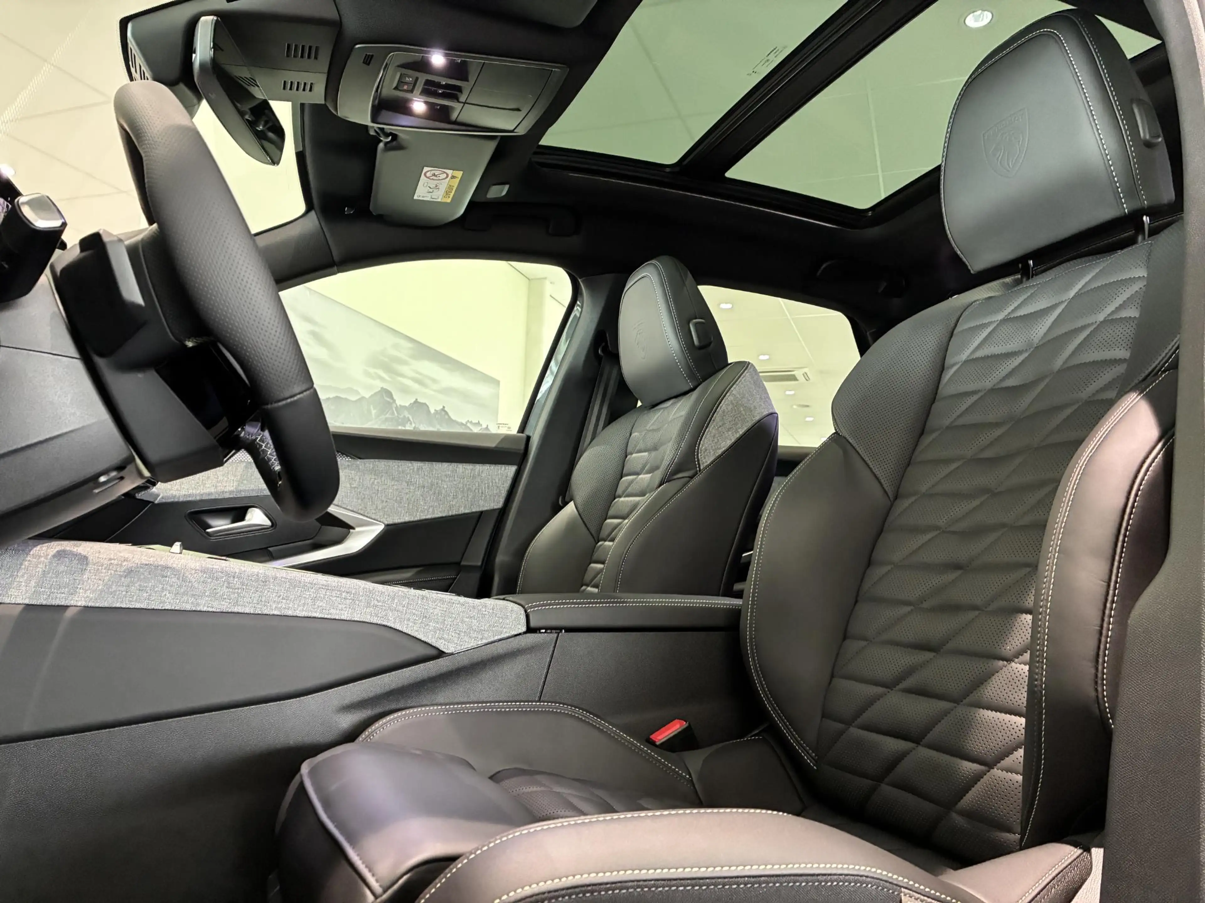 Peugeot 3008 e-3008 GT Exclusive 210 73 kWh Volledig leder inte — photo 3