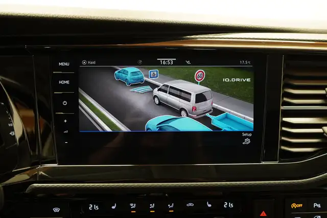 Volkswagen T6.1 Multivan 2.0 TDI DSG G. Six "AHK*LED*NAVI*R-KAM*ST-HEIZ" Ansicht 36