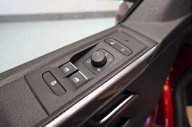 Volkswagen T6.1 Multivan 2.0 TDI DSG G. Six "AHK*LED*NAVI*R-KAM*ST-HEIZ" Ansicht 14