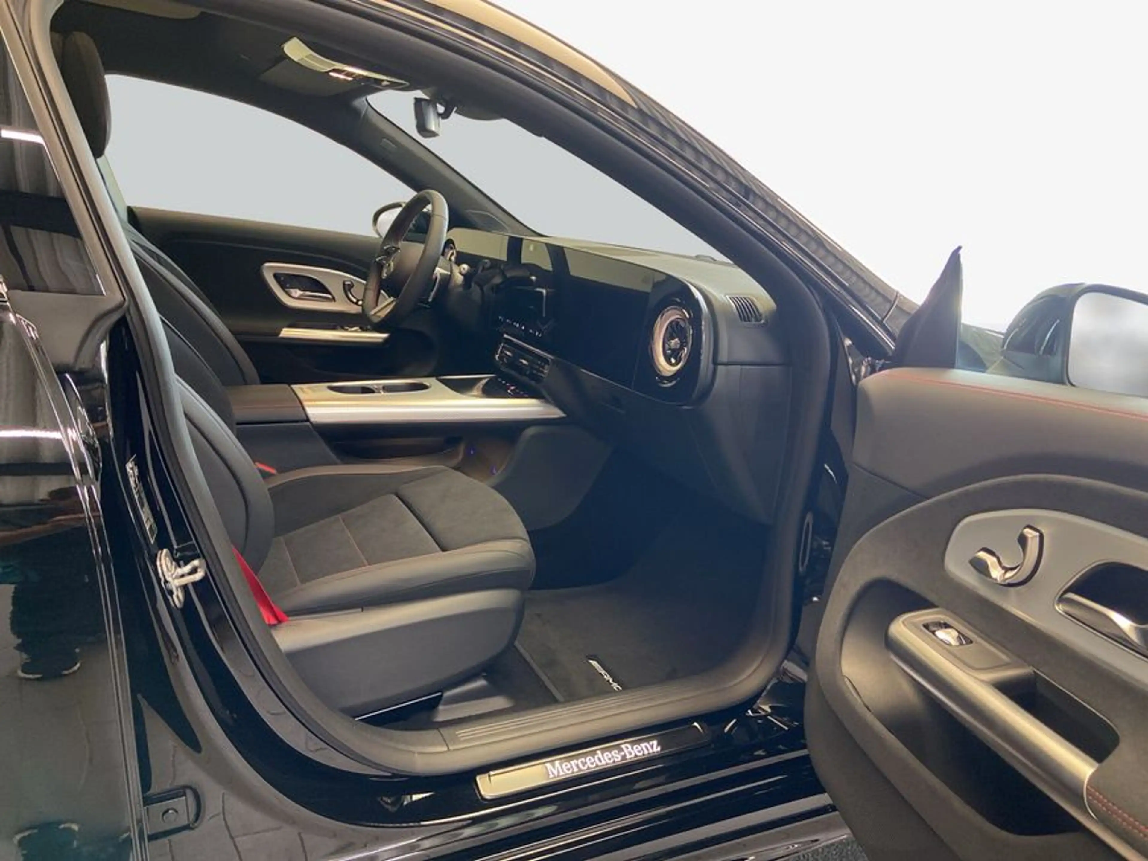 Mercedes-Benz CLA 200 CLA EQ Technology — photo 14
