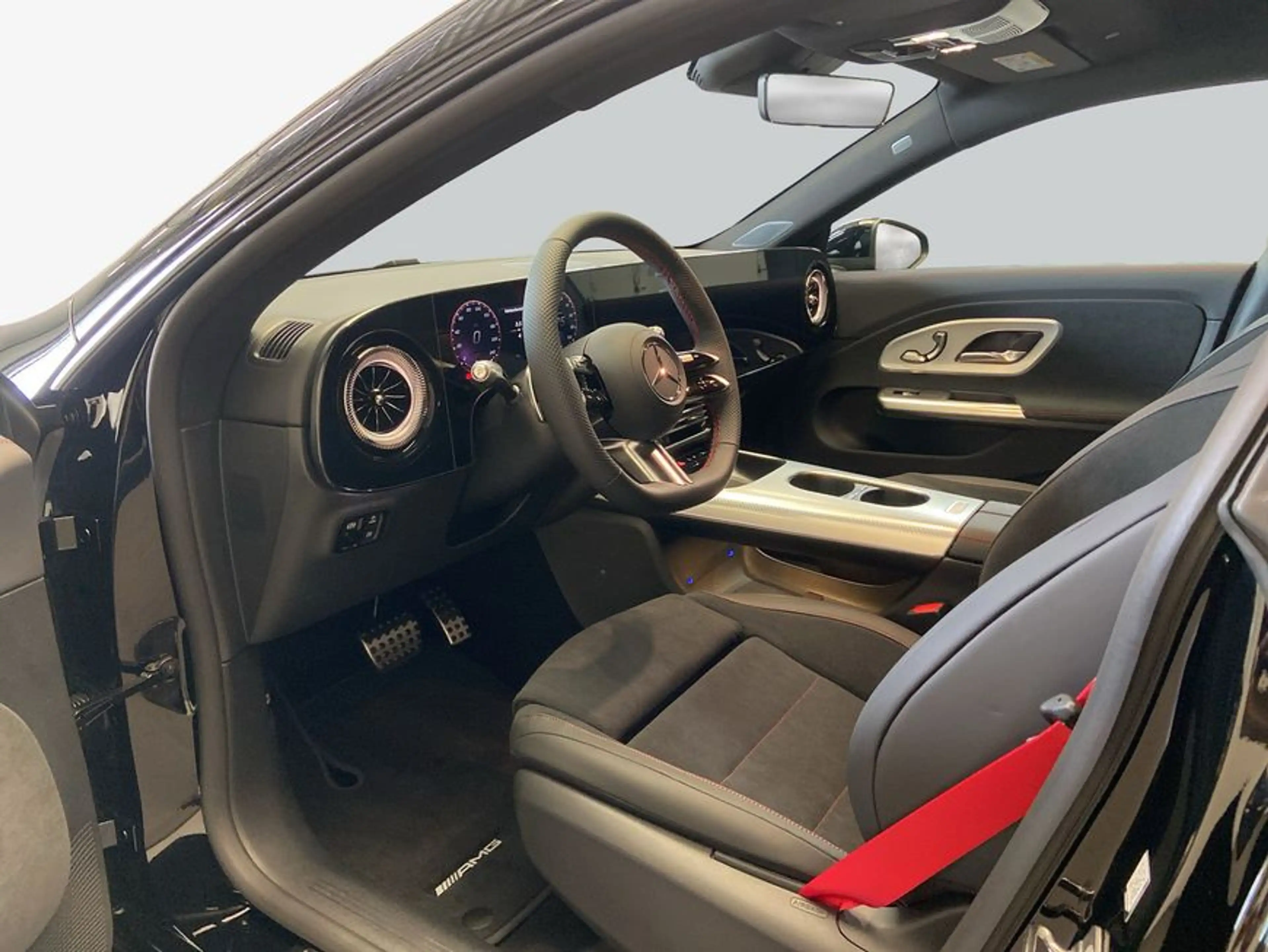 Mercedes-Benz CLA 200 CLA EQ Technology — photo 11