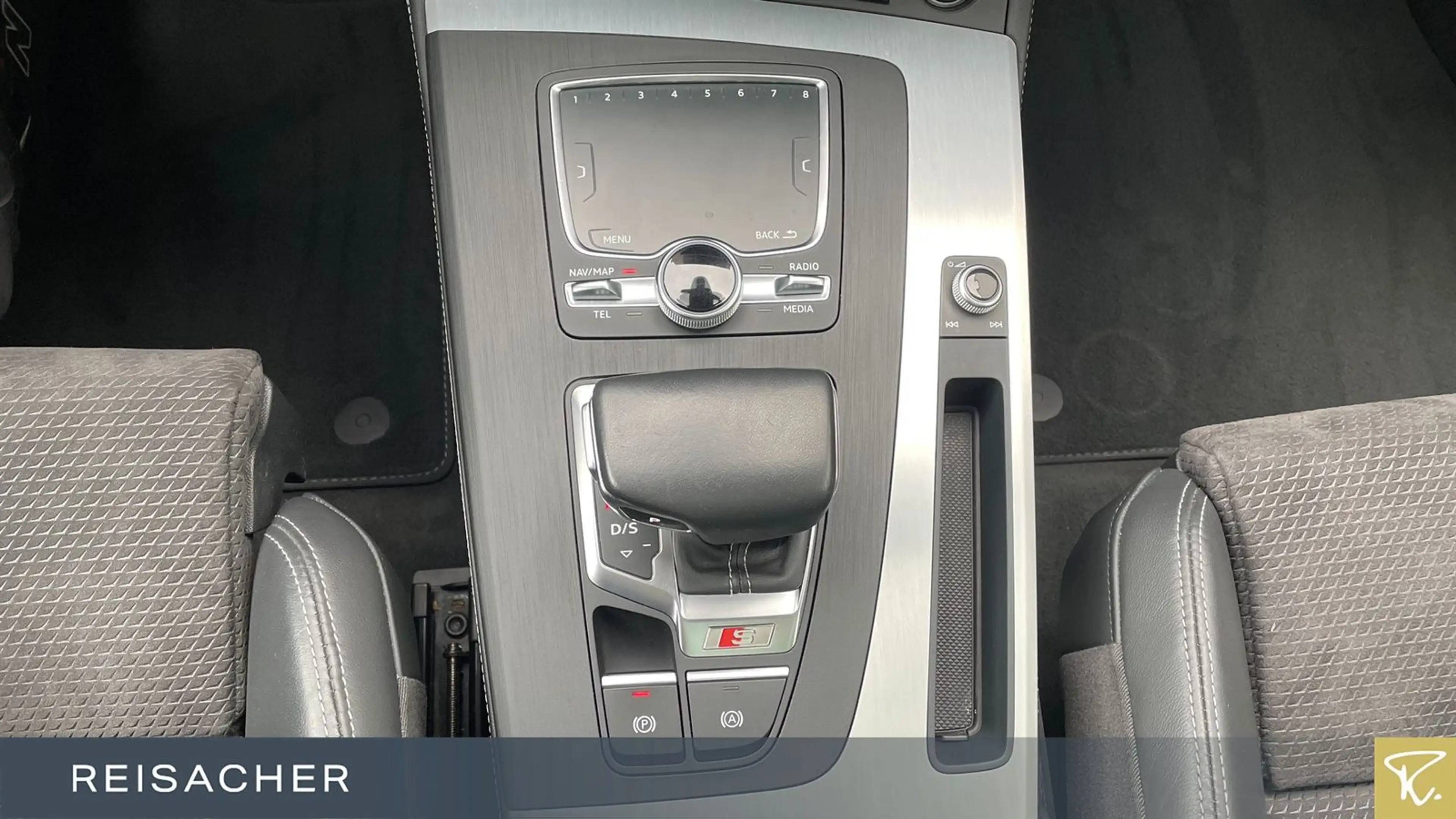 Audi SQ5 Leder,LED,Pano,RFK,21" Alu,PDC,Navi — photo 11