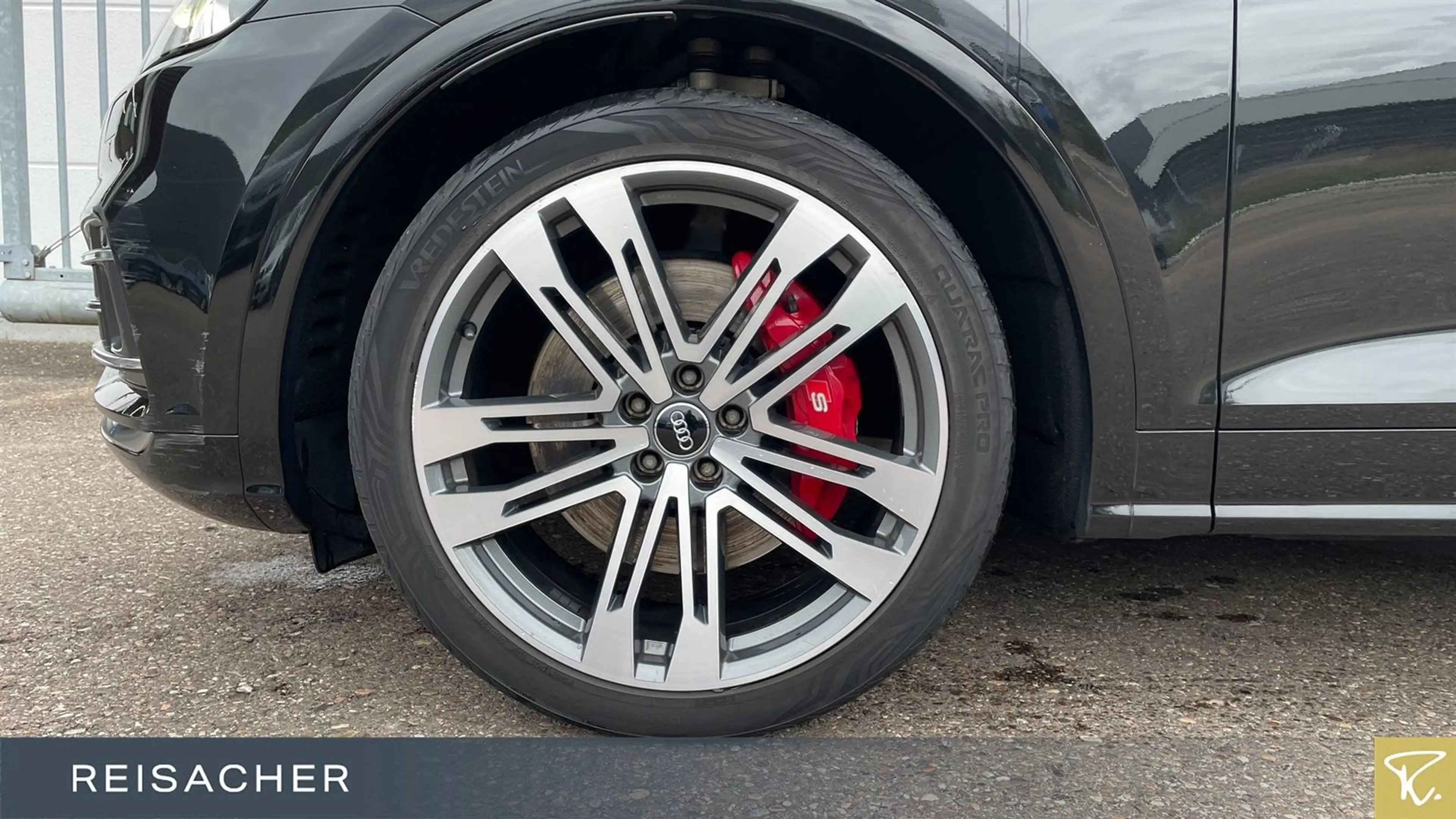 Audi SQ5 Leder,LED,Pano,RFK,21" Alu,PDC,Navi — photo 3