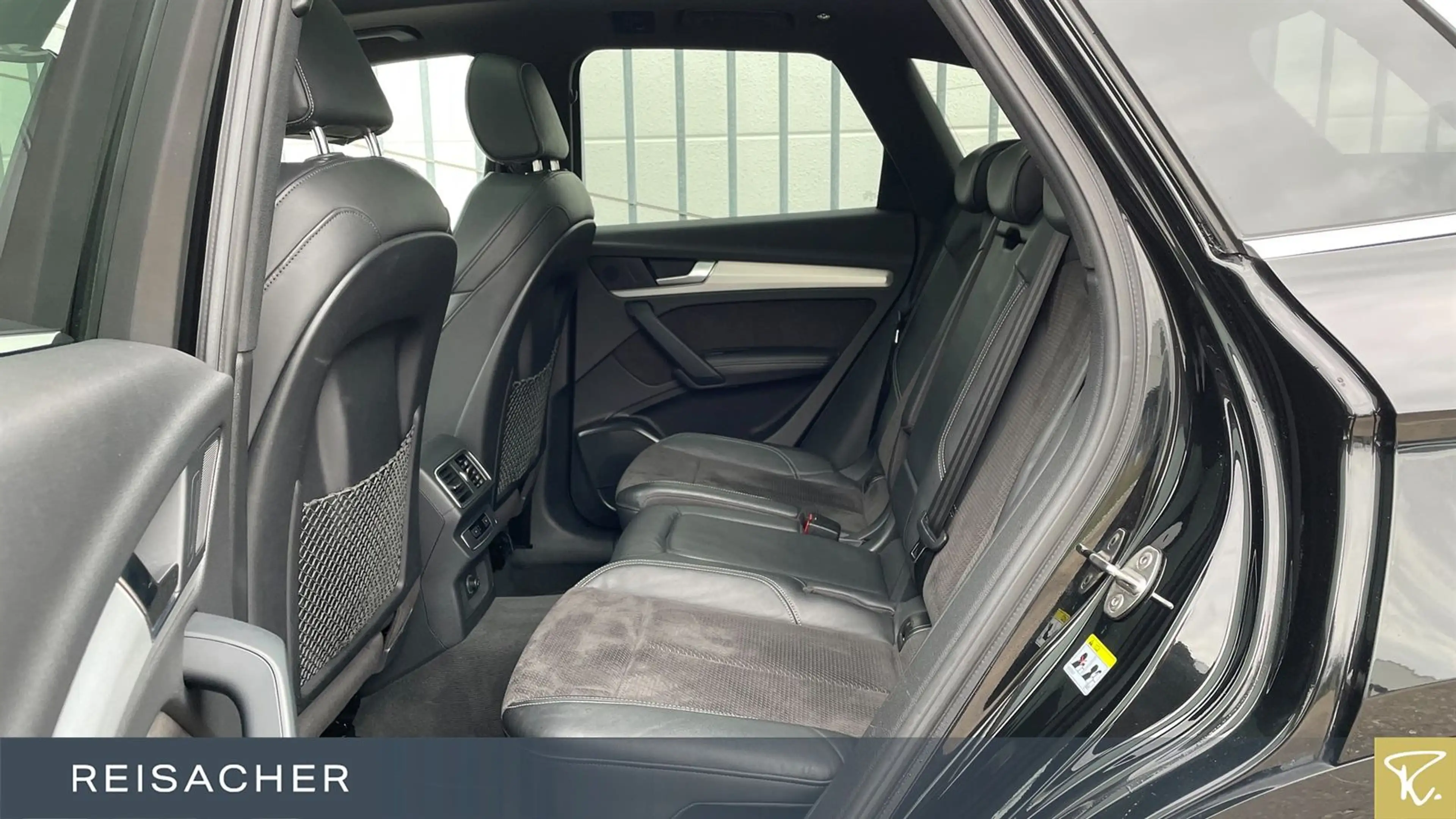 Audi SQ5 Leder,LED,Pano,RFK,21" Alu,PDC,Navi — photo 8