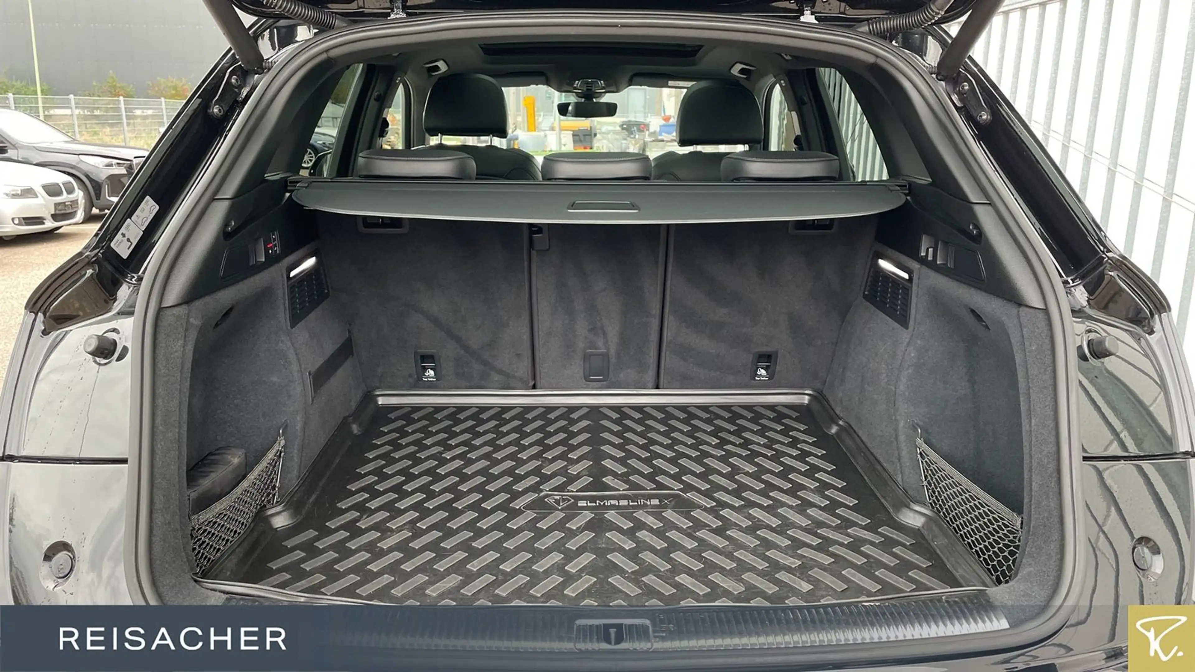 Audi SQ5 Leder,LED,Pano,RFK,21" Alu,PDC,Navi — photo 10