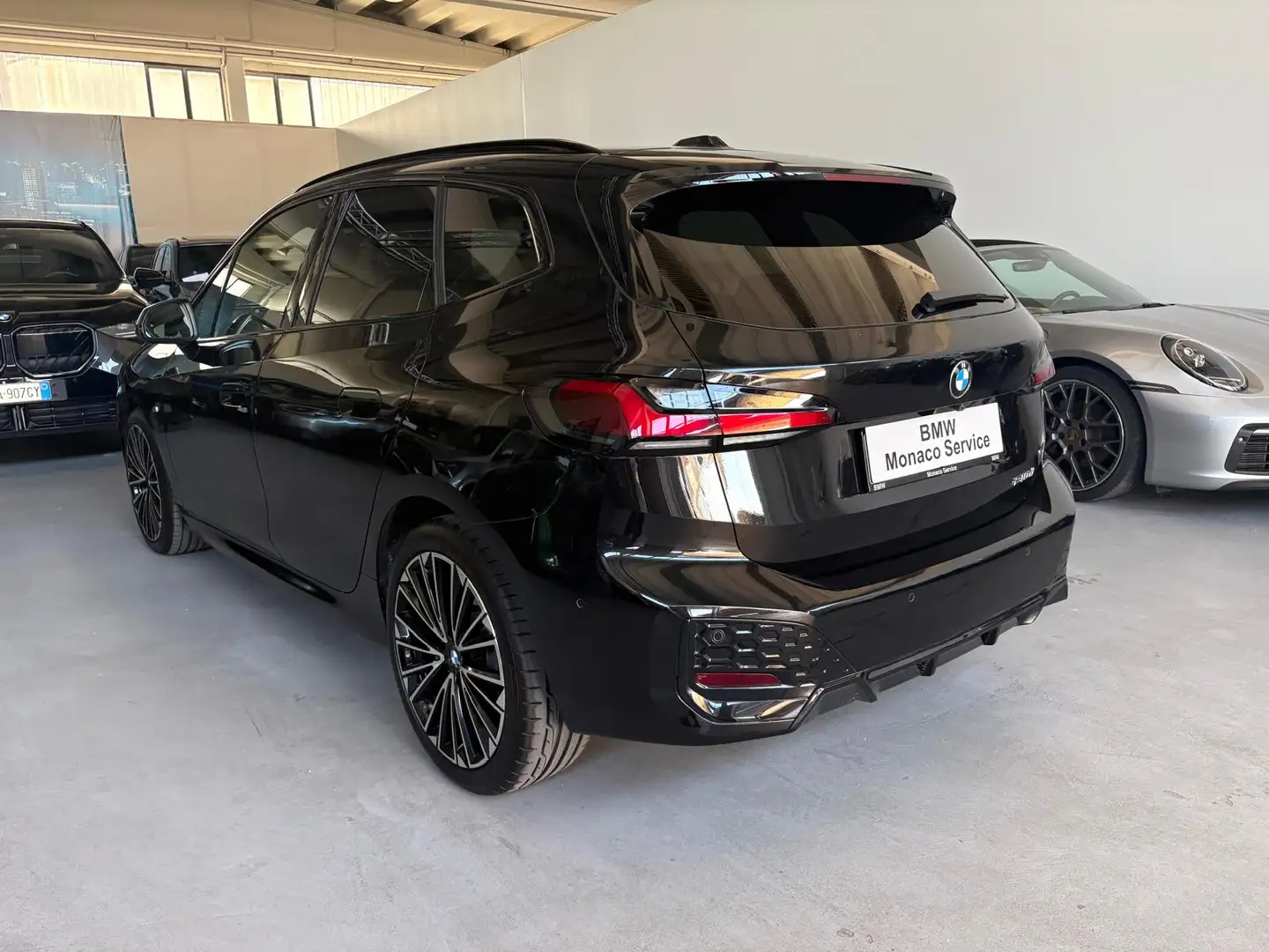 BMW 218 218d Active Tourer Msport auto Schwarz - 2