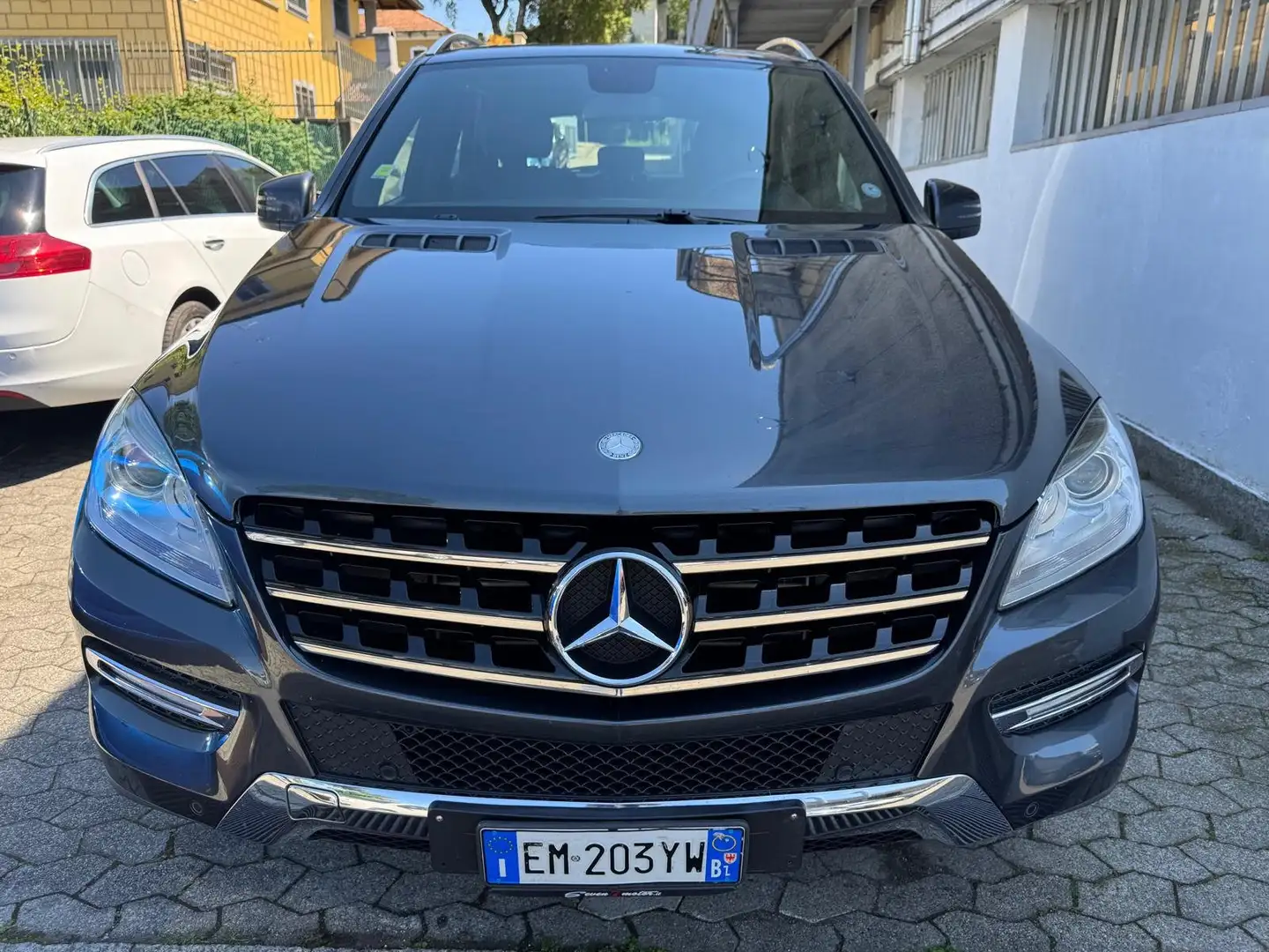 Mercedes-Benz ML 250 ML 250 bt Premium 4matic auto*FULL NAVI*PELLE Gris - 2