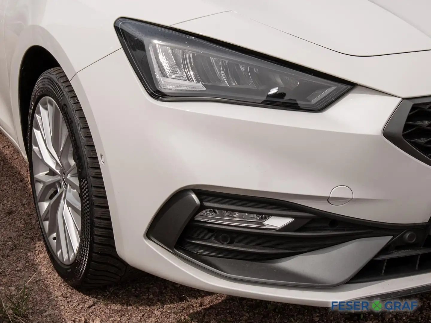 SEAT Leon 1.4 TSI DSG eHybrid ST FR LED/Navi/ACC/AHK Weiß - 2