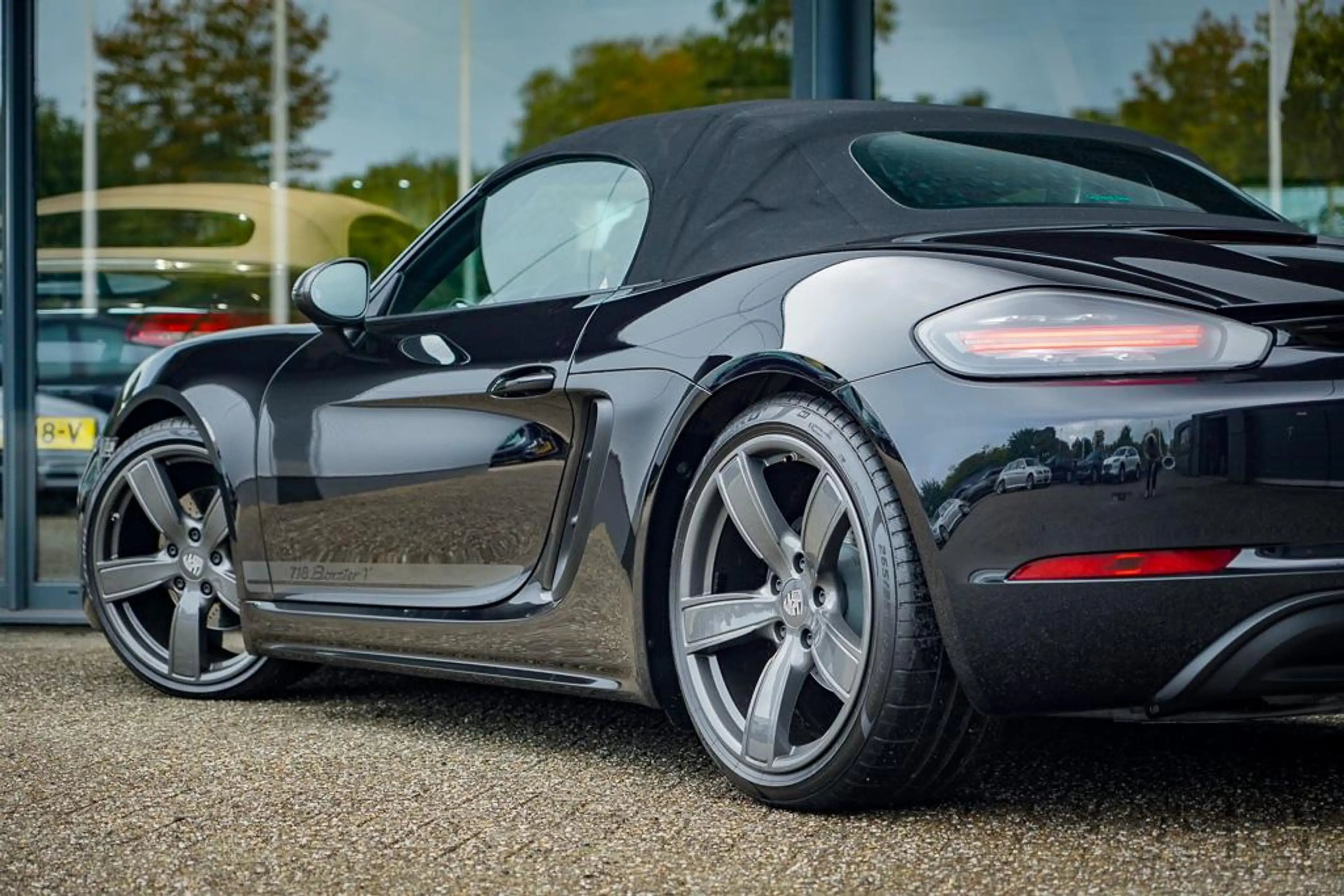 Porsche 718 Boxster 2.0 T / NL Auto / 18-Voudig / Carplay / Ap — photo 21
