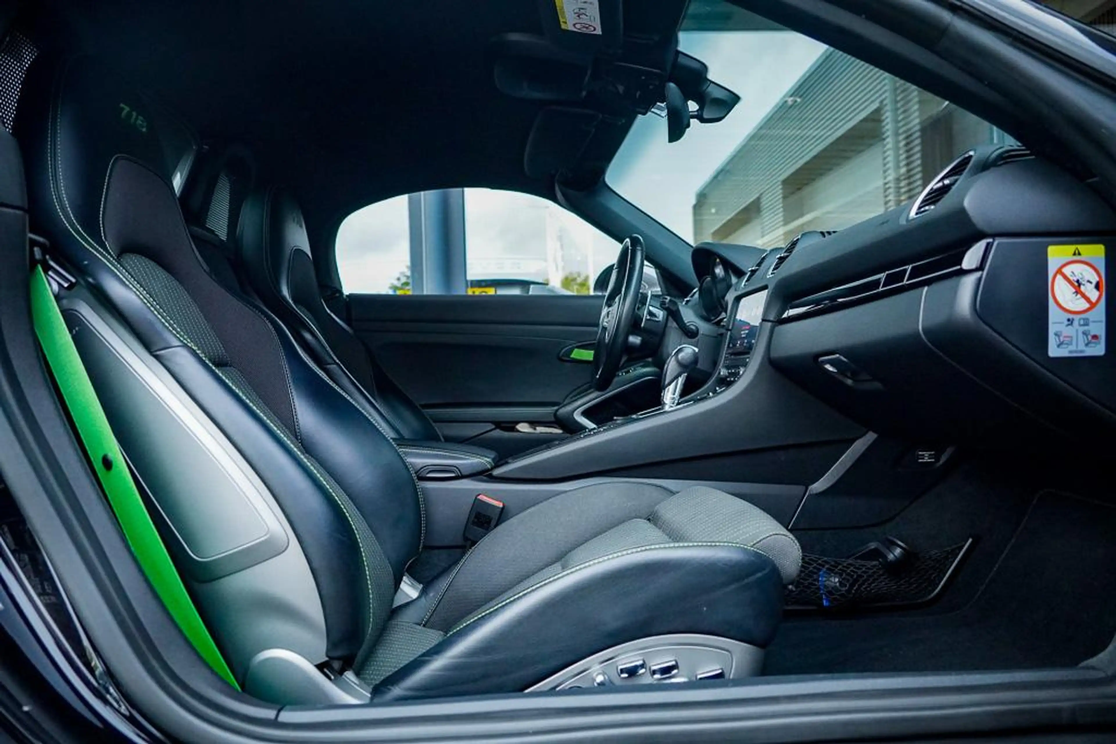 Porsche 718 Boxster 2.0 T / NL Auto / 18-Voudig / Carplay / Ap — photo 8