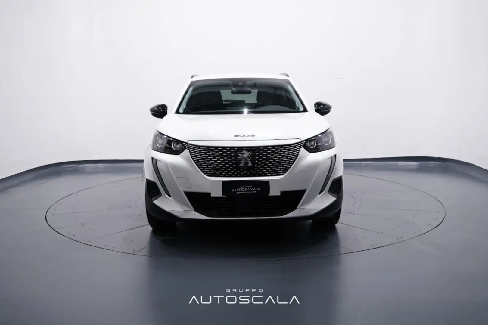 Peugeot 2008 motore elettrico 136cv Allure Bianco - 2