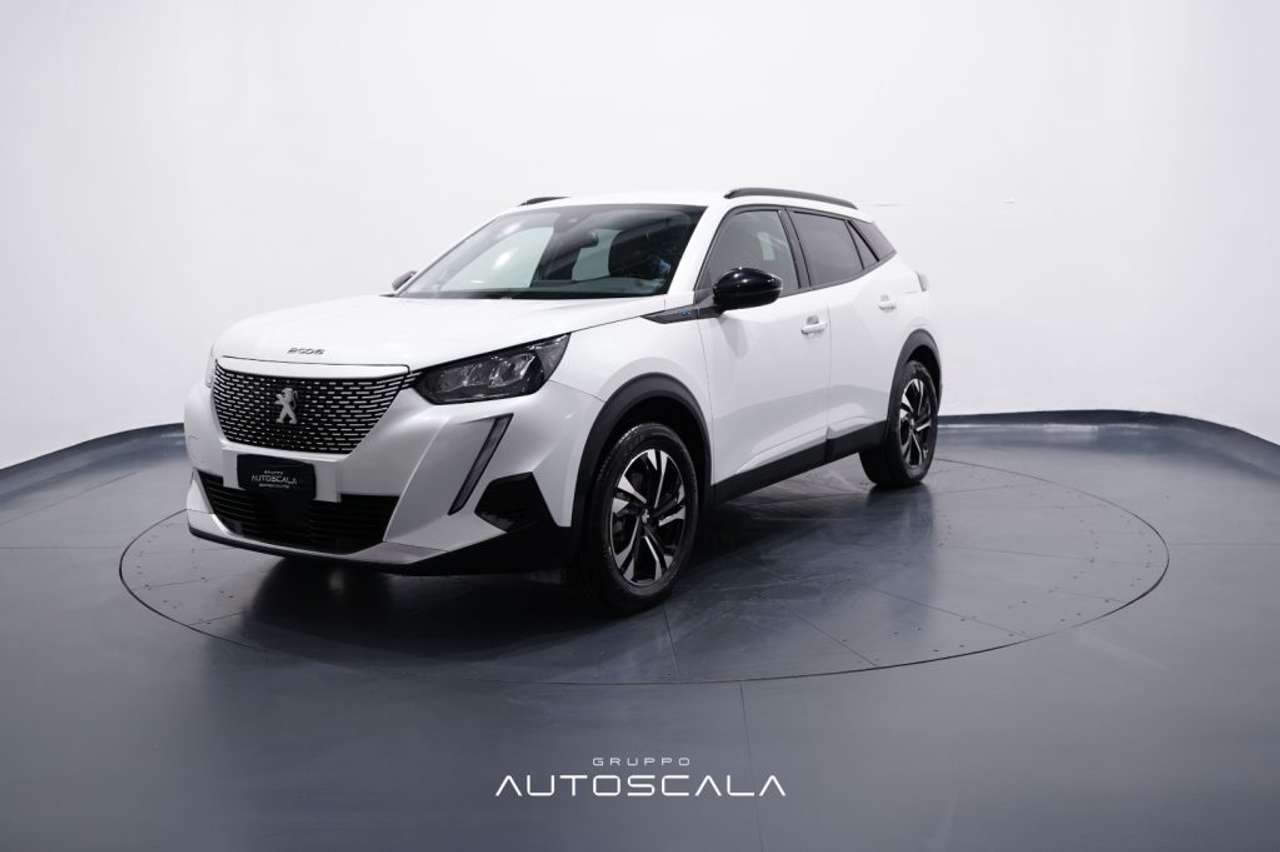 Peugeot 2008 motore elettrico 136cv Allure