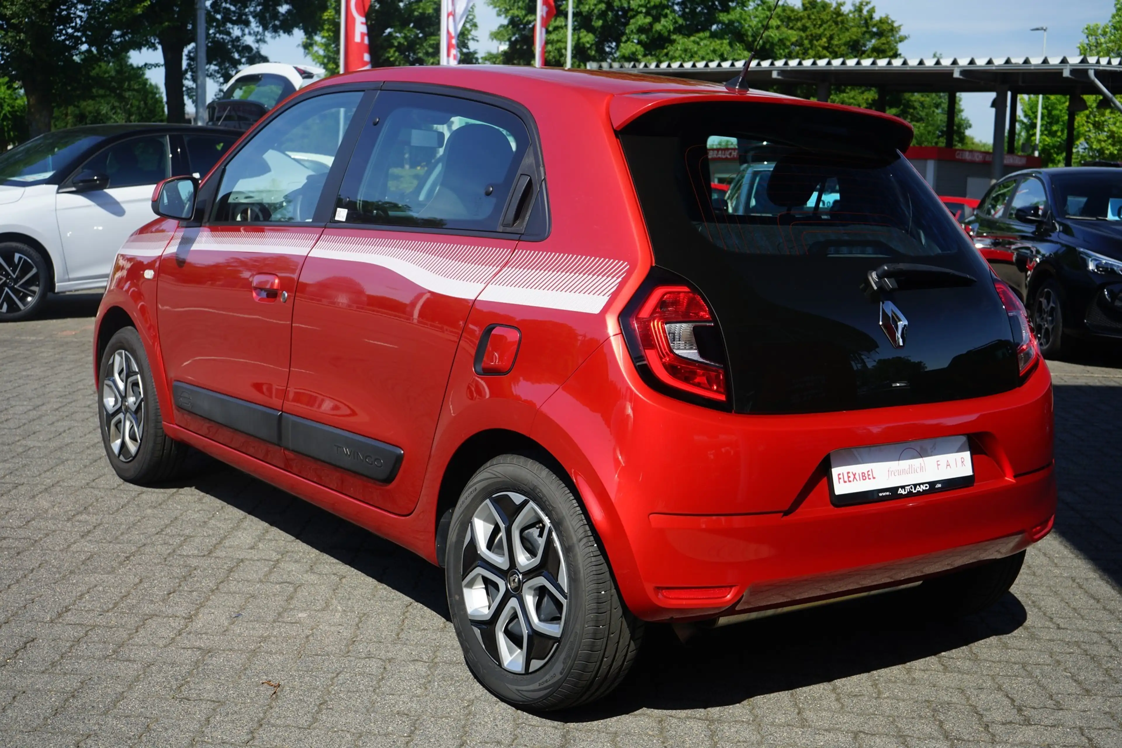 Renault Twingo 1.0 Sitzheizung Tempomat PDC Bluetooth — photo 7