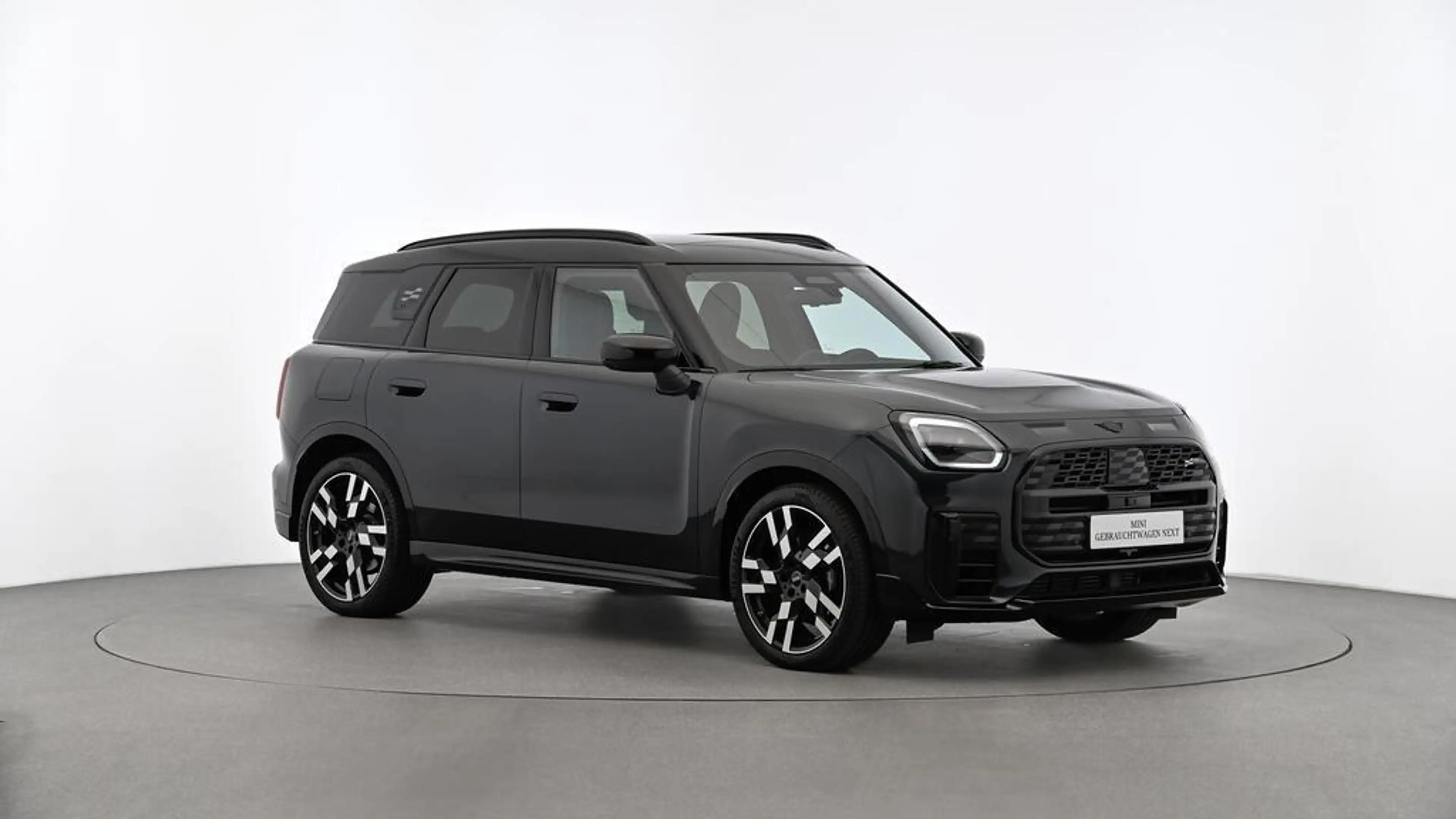 MINI Countryman S All4 John Cooper Works Trim — photo 14