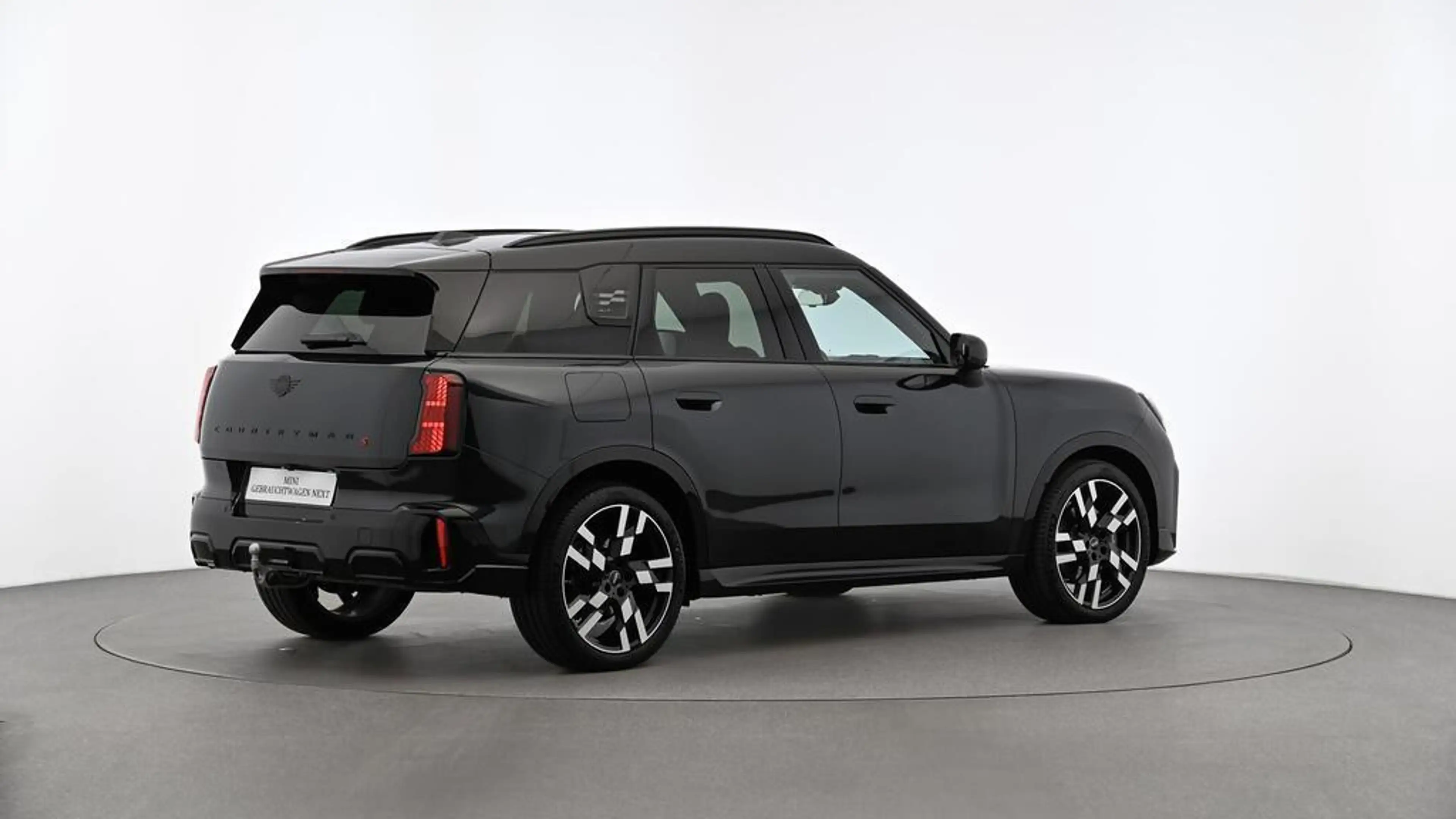 MINI Countryman S All4 John Cooper Works Trim — photo 4