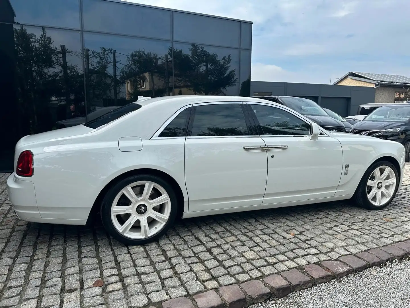 Rolls-Royce Ghost Series II V12 Weiß - 1
