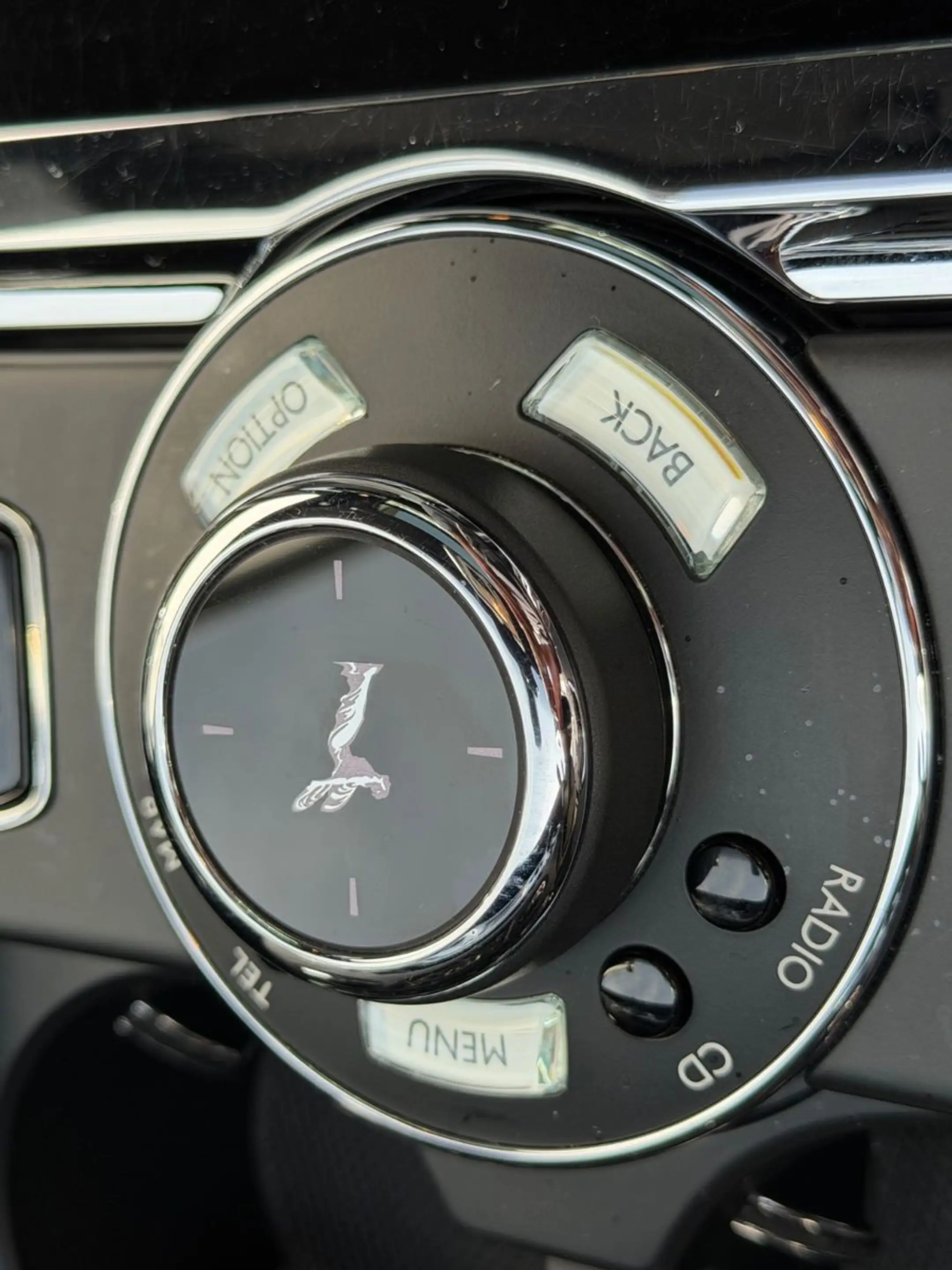 Rolls-Royce Ghost Series II V12 — photo 30