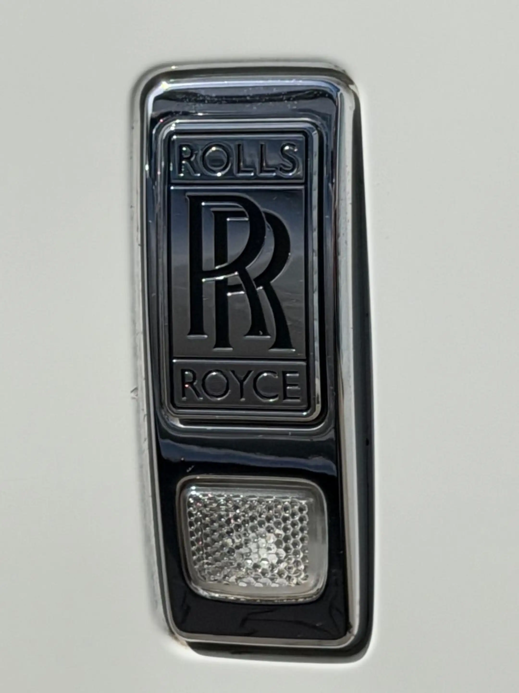 Rolls-Royce Ghost Series II V12 — photo 17