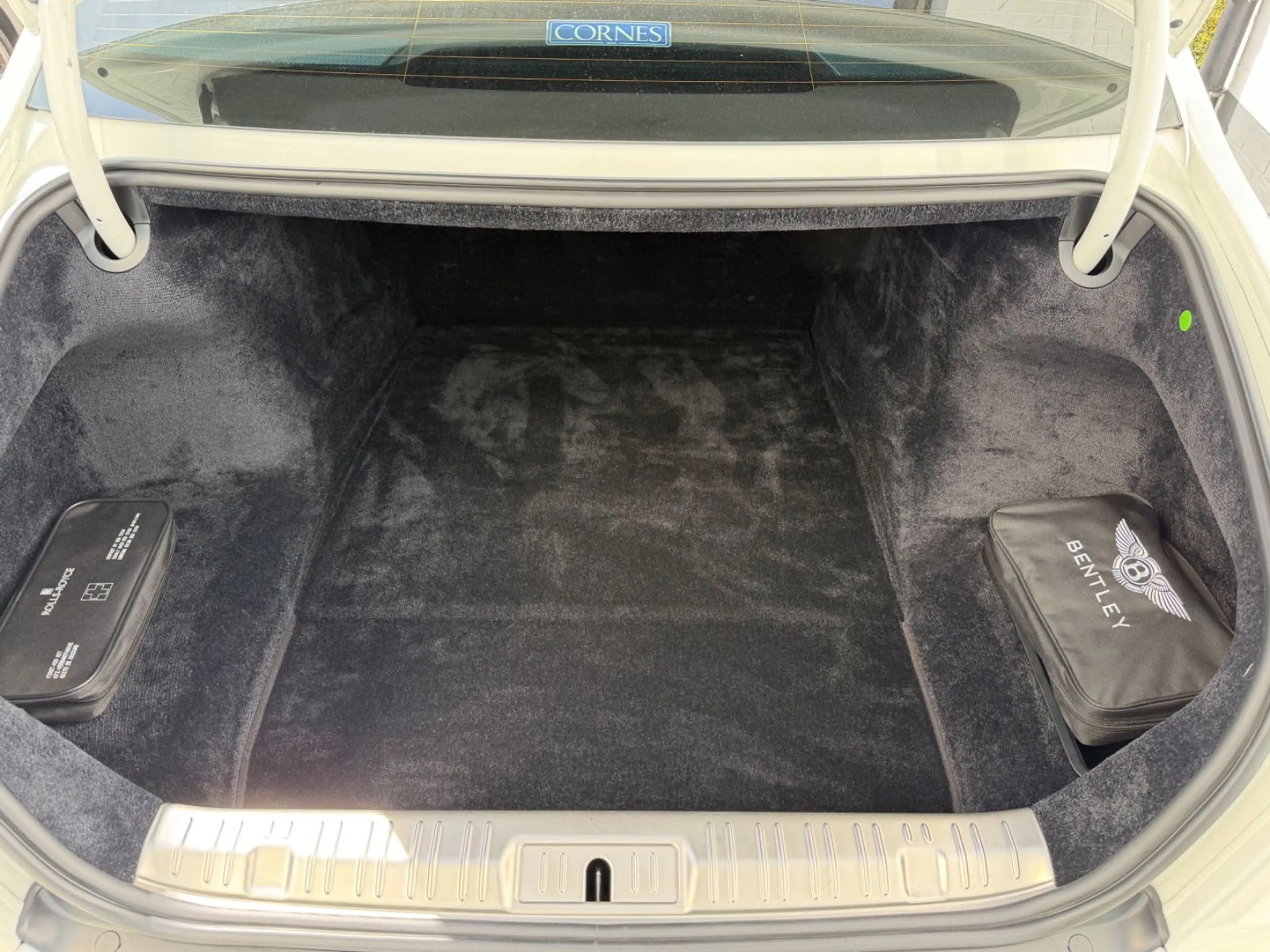 Rolls-Royce Ghost Series II V12 — photo 48