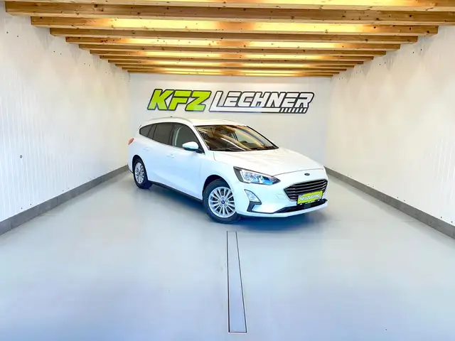 Ford Focus Turnier 1.5 EcoBl. "AHK*SITZH*NAVI*R-KAM"