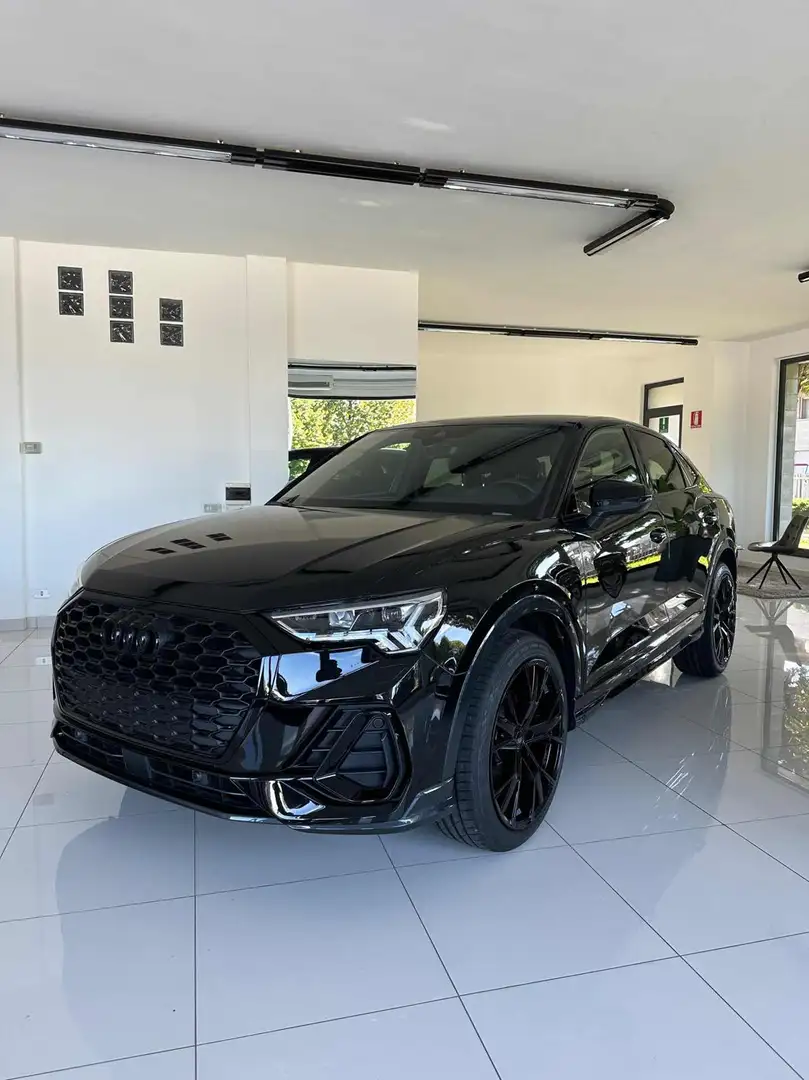 Audi Q3 SPB 35 TFSI S tronic S line edition Nero - 1