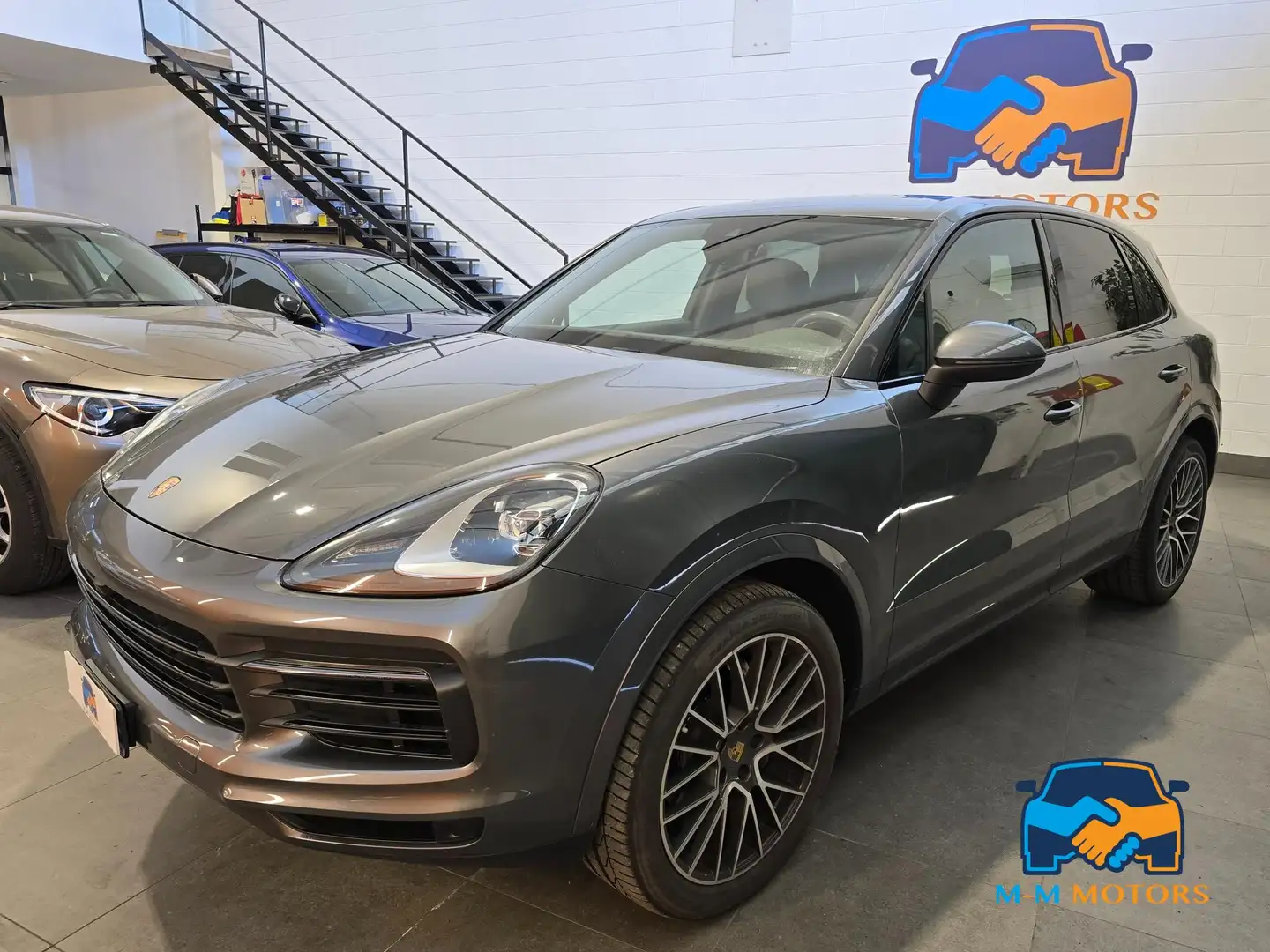 Porsche Cayenne 3.0 tiptronic Grau - 1