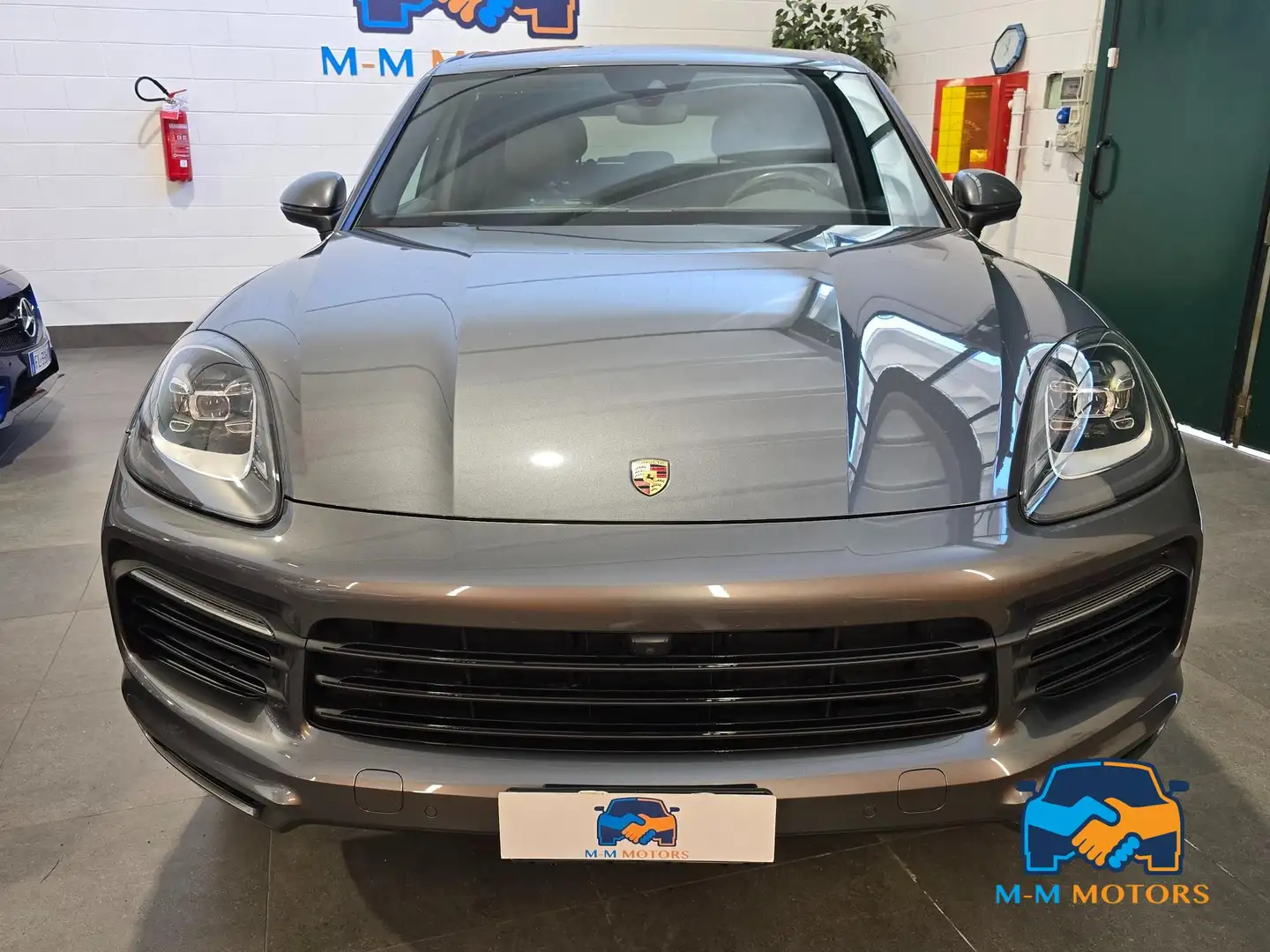 Porsche Cayenne 3.0 tiptronic Grau - 2