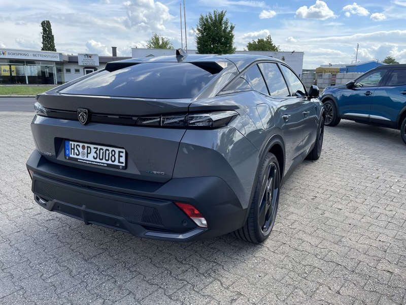 Peugeot 408 Plug-In Hybrid 225 e-EAT8 GT — photo 15