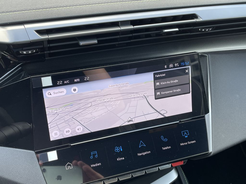 Peugeot 408 Plug-In Hybrid 225 e-EAT8 GT — photo 8