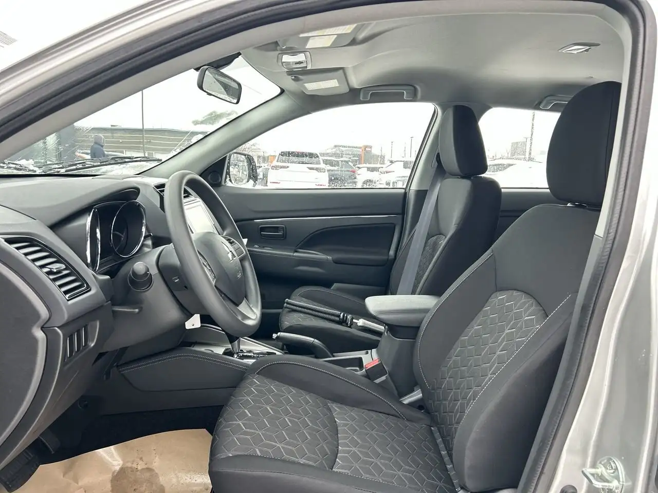Mitsubishi RVR снимка Mitsubishi RVR