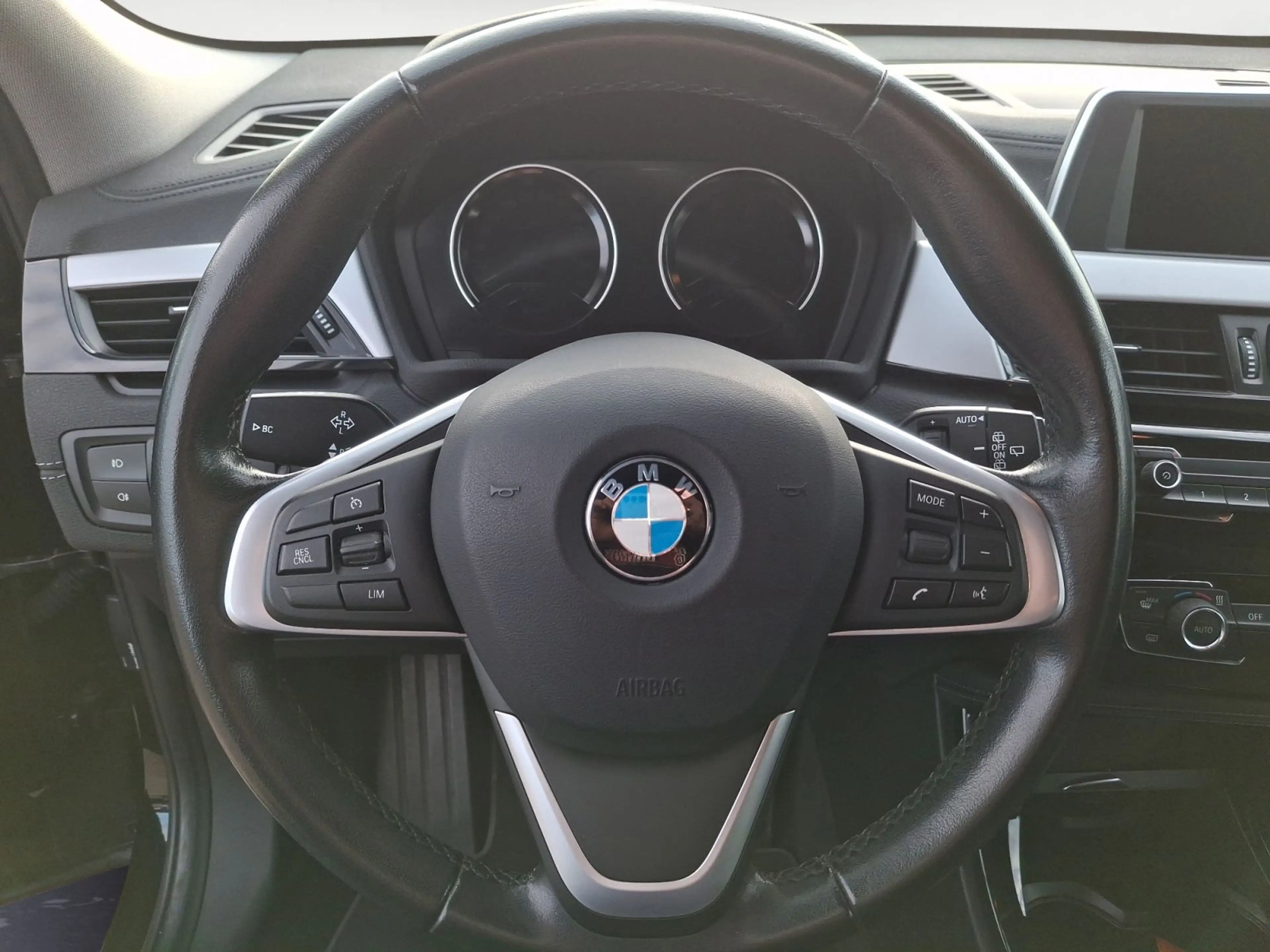 BMW X2 xDrive20d Advantage *Kamera*Klimaanlage*LED*P — photo 13