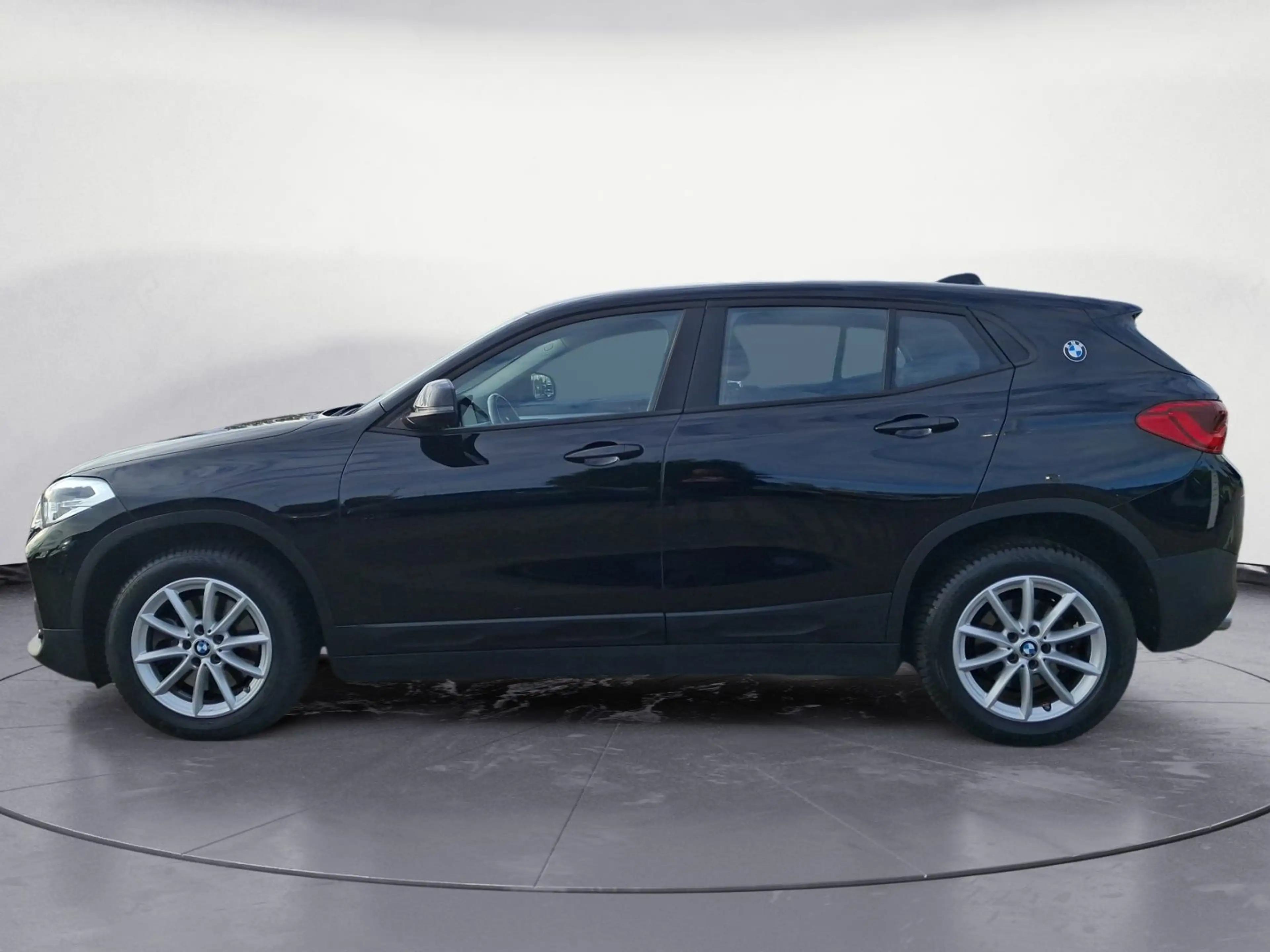 BMW X2 xDrive20d Advantage *Kamera*Klimaanlage*LED*P — photo 4